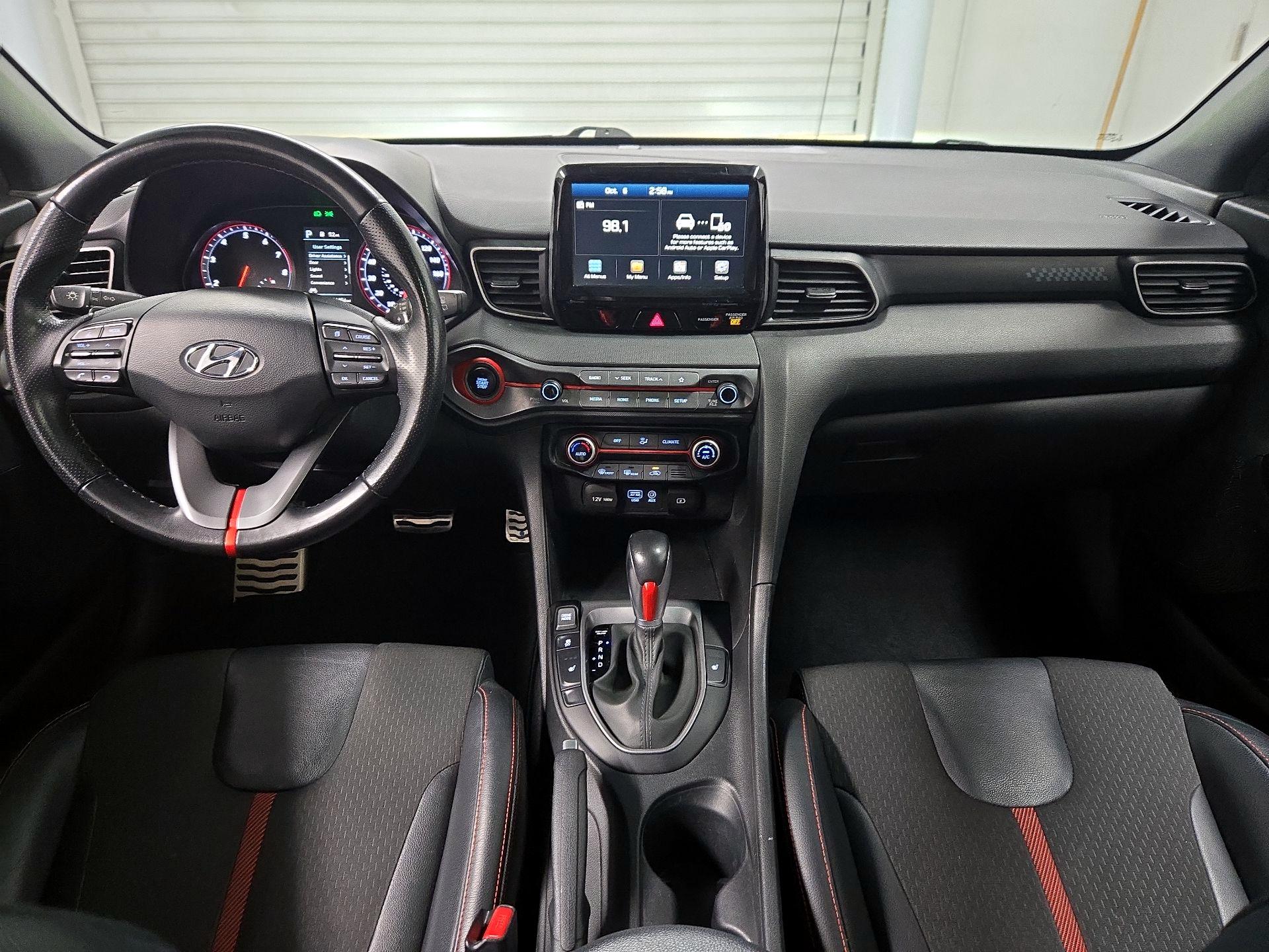 Thumbnail: 2019 Hyundai Veloster - 9