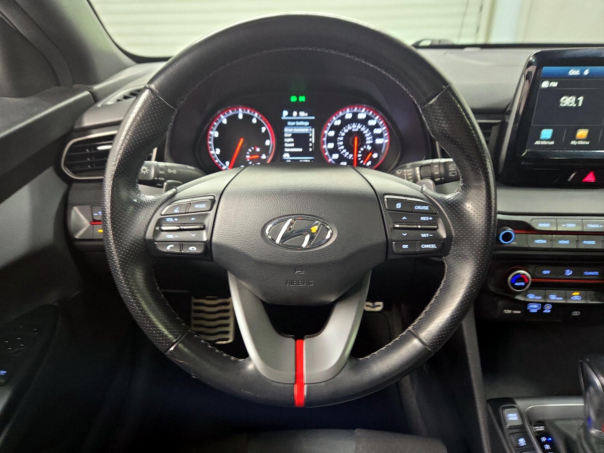 Thumbnail: 2019 Hyundai Veloster - 10
