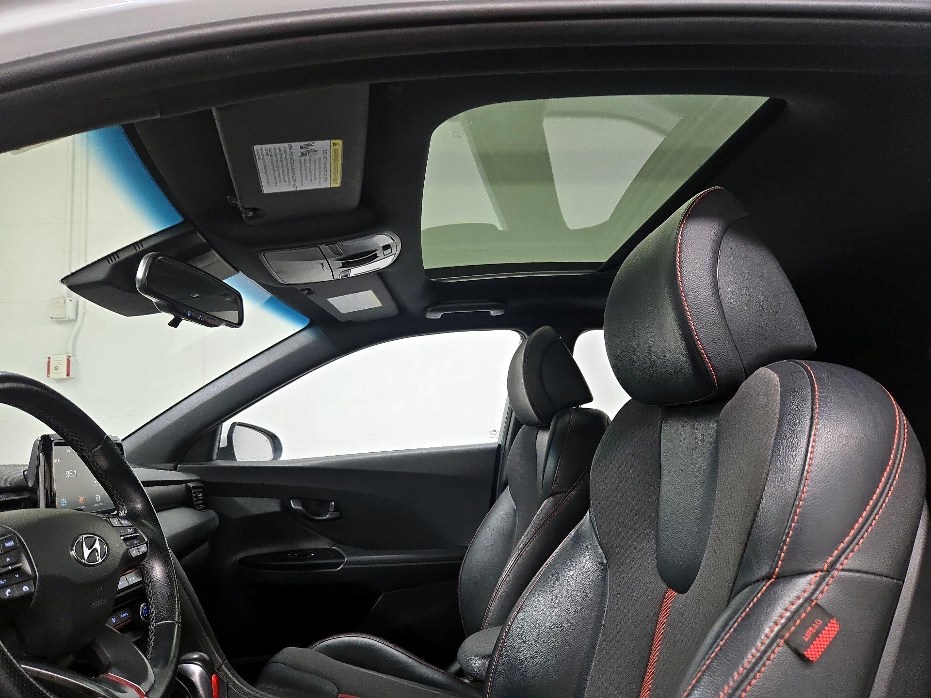 Thumbnail: 2019 Hyundai Veloster - 19