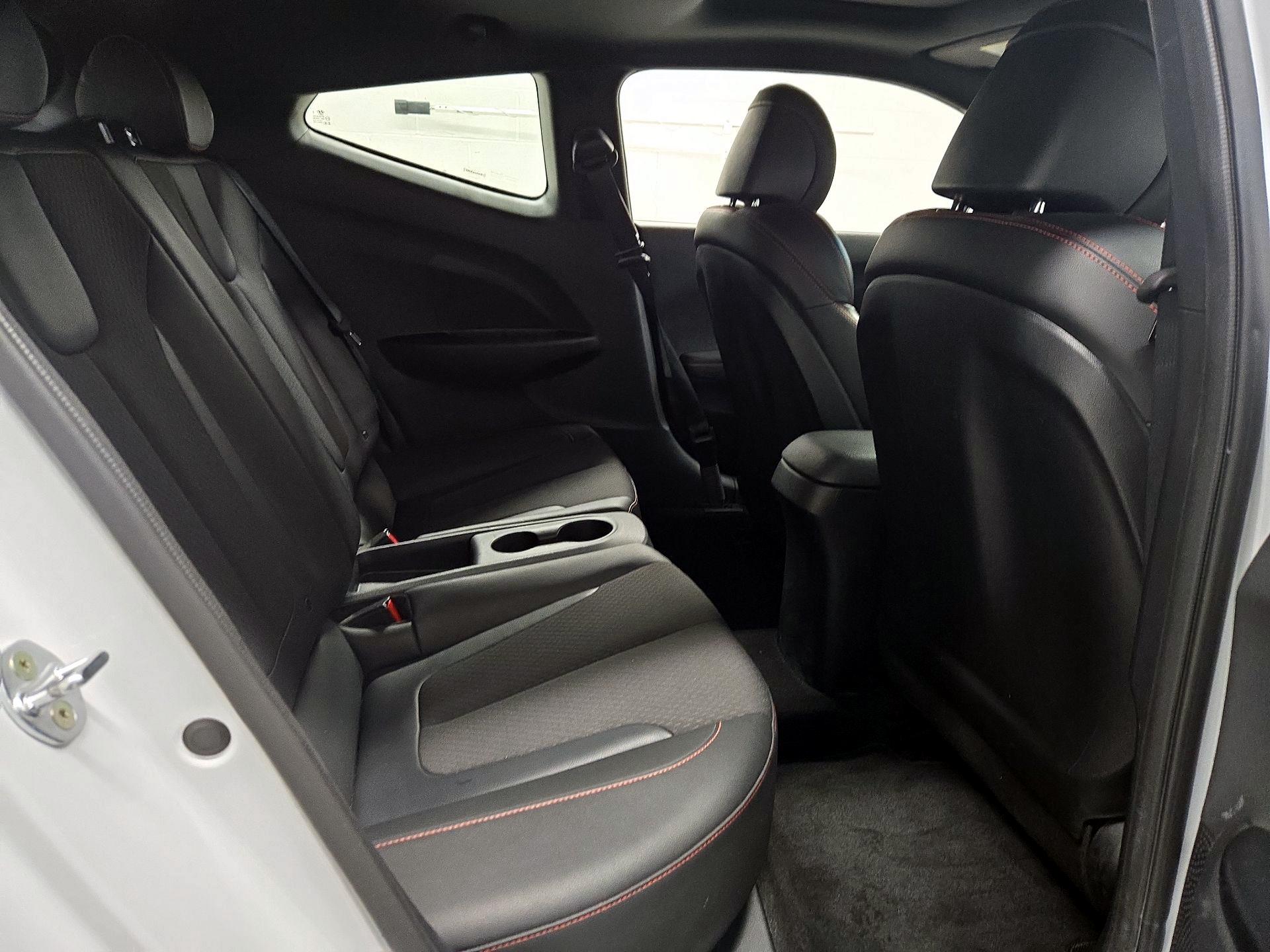 Thumbnail: 2019 Hyundai Veloster - 20