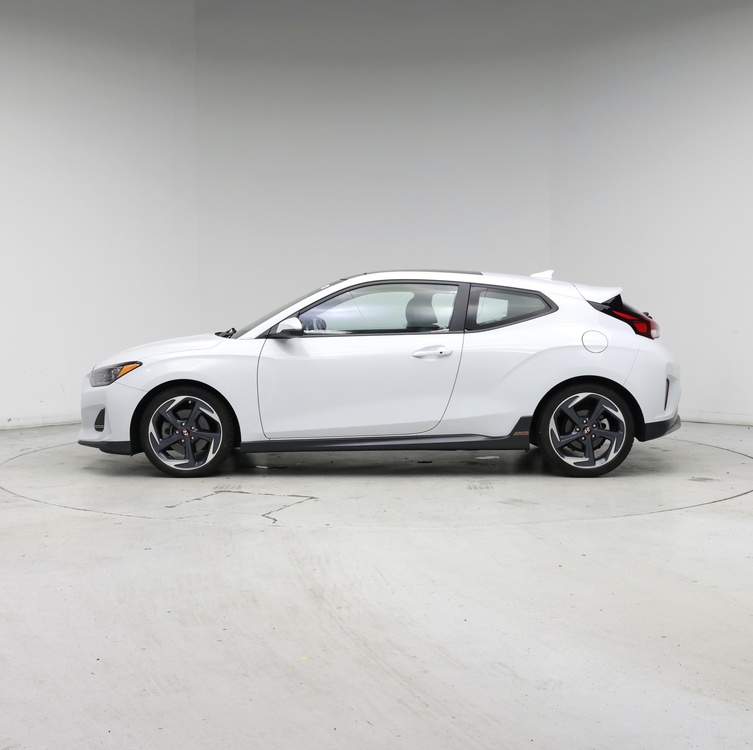 Thumbnail: 2019 Hyundai Veloster - 3