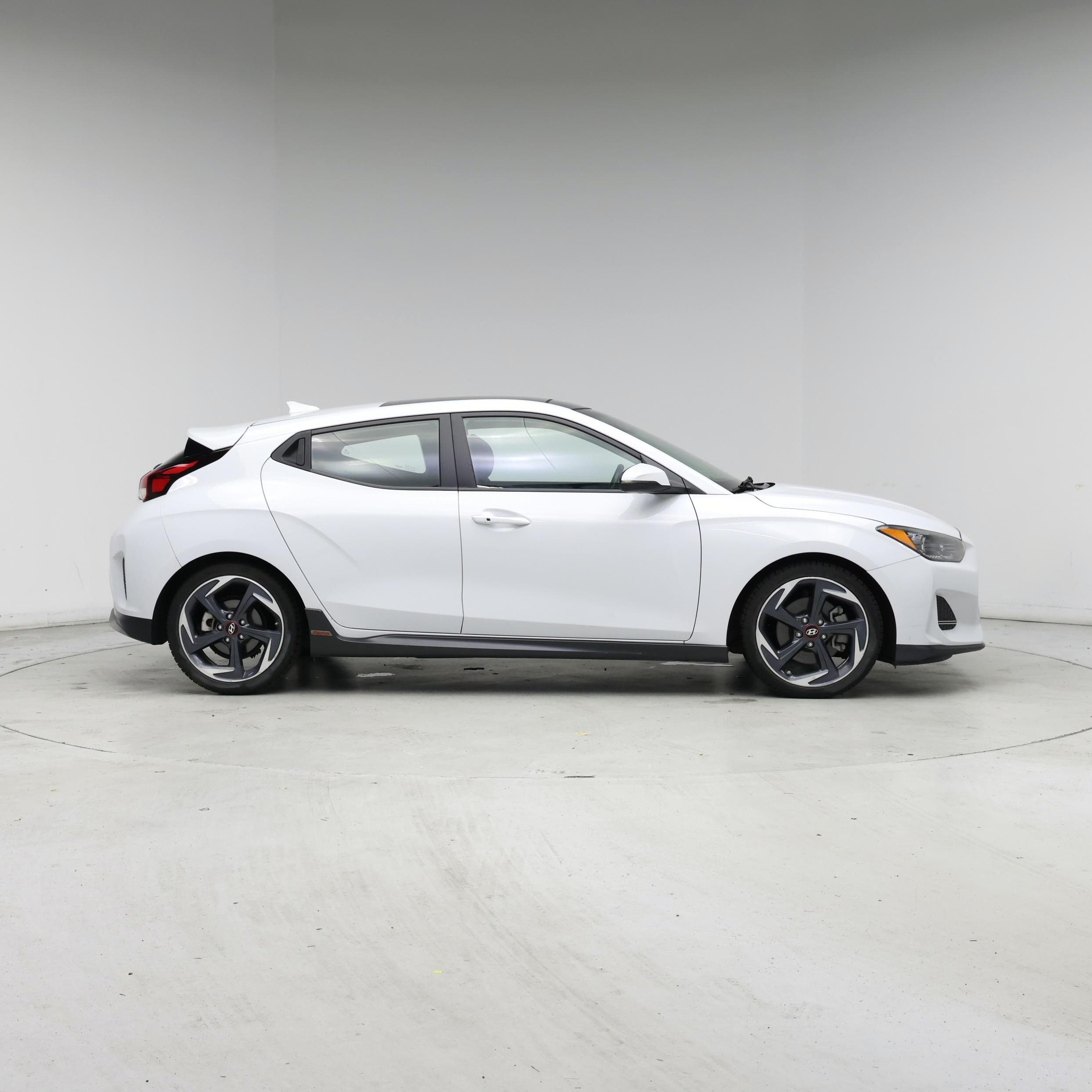 Thumbnail: 2019 Hyundai Veloster - 7