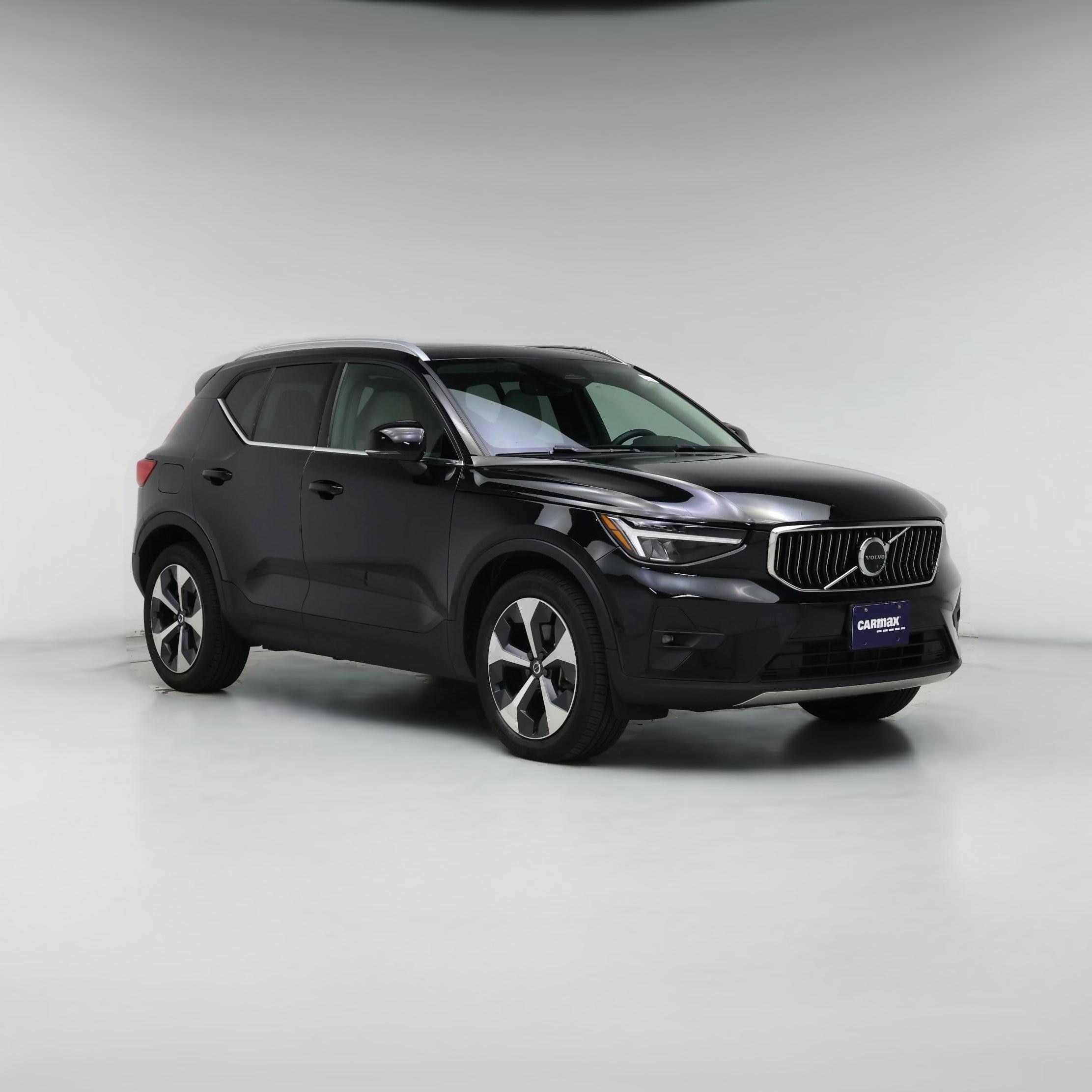 Thumbnail: 2023 Volvo XC40 - 1