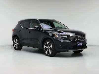 2023 Volvo XC40 B5 Plus Bright Theme