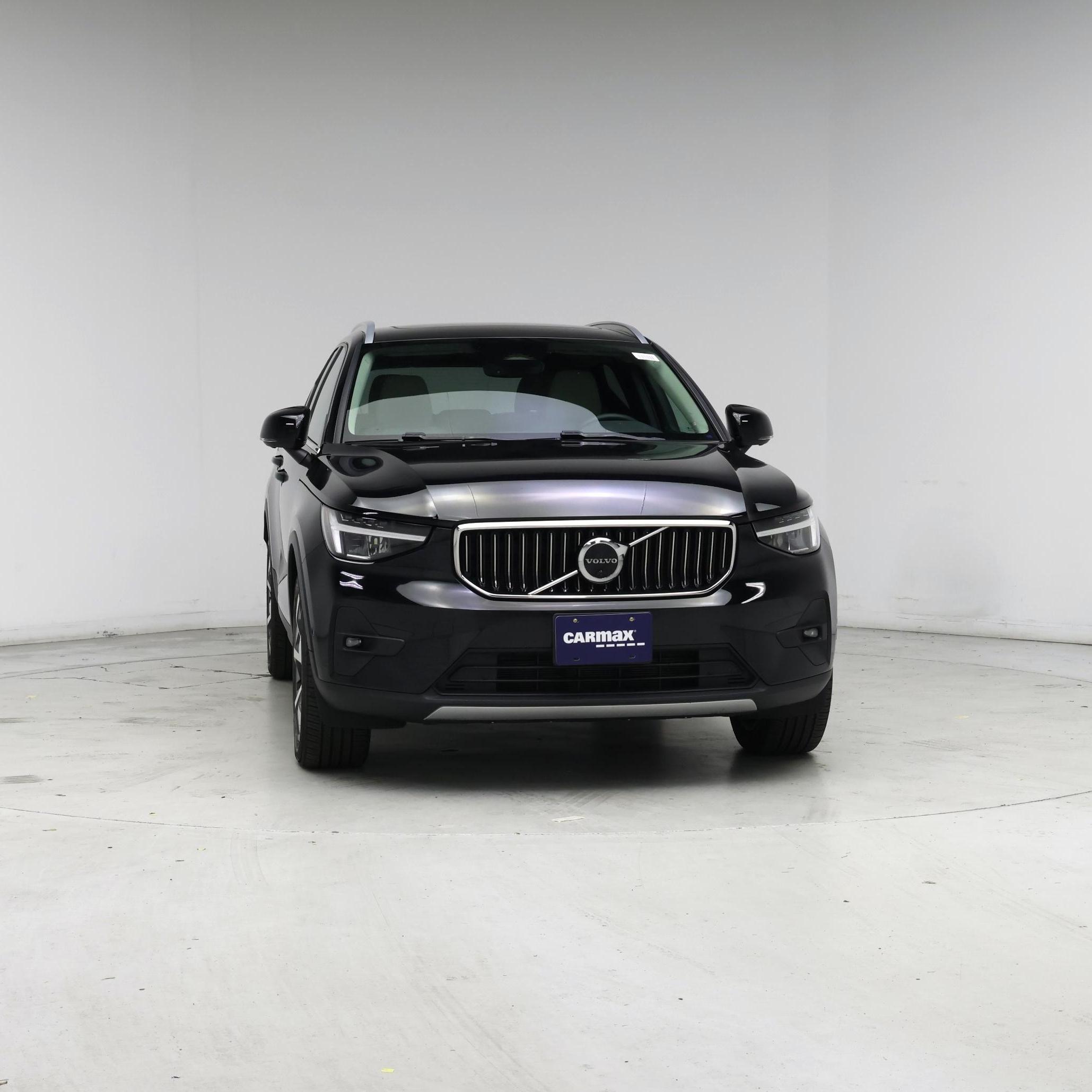 Thumbnail: 2023 Volvo XC40 - 5