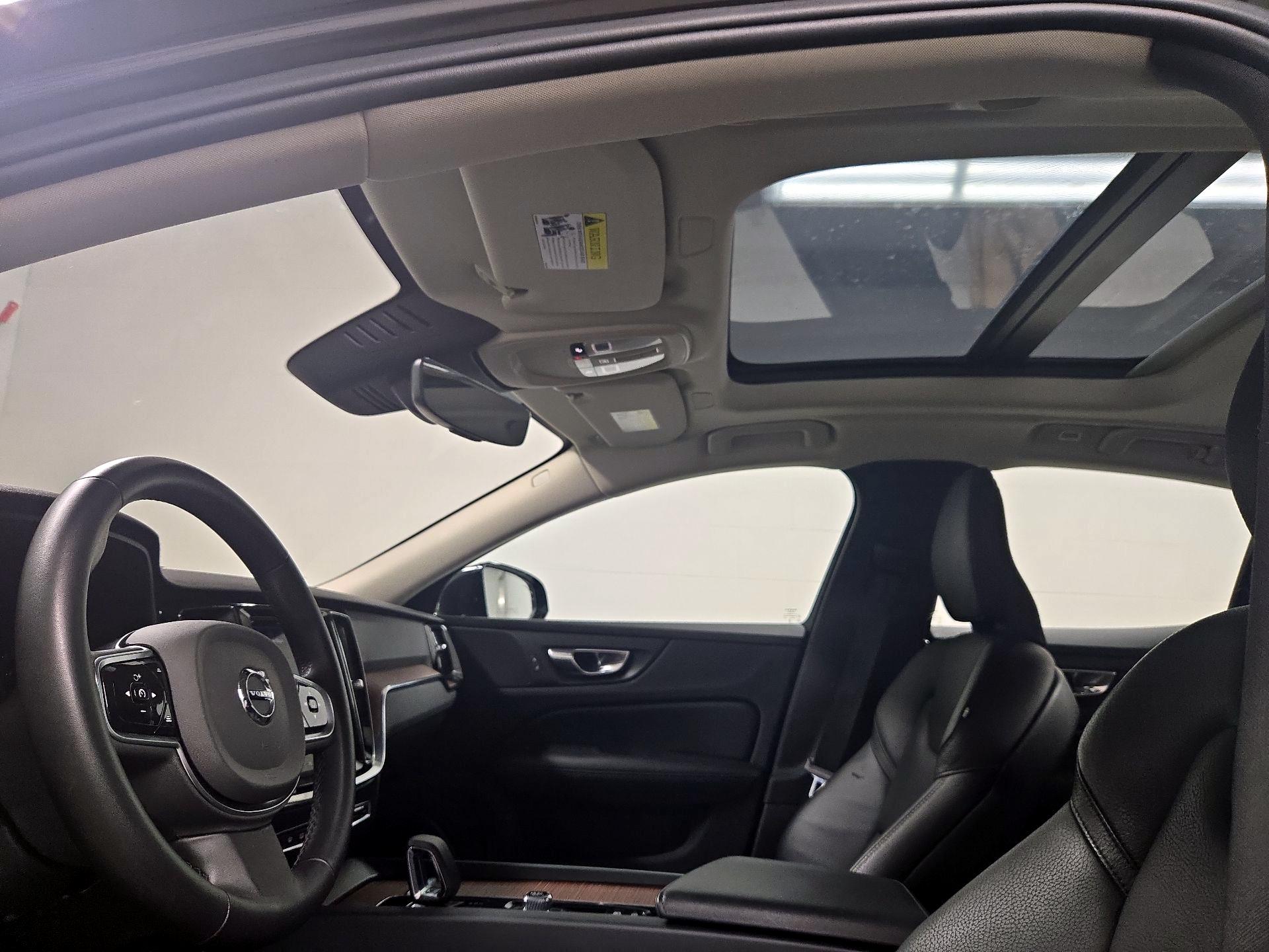 Thumbnail: 2024 Volvo S60 - 20