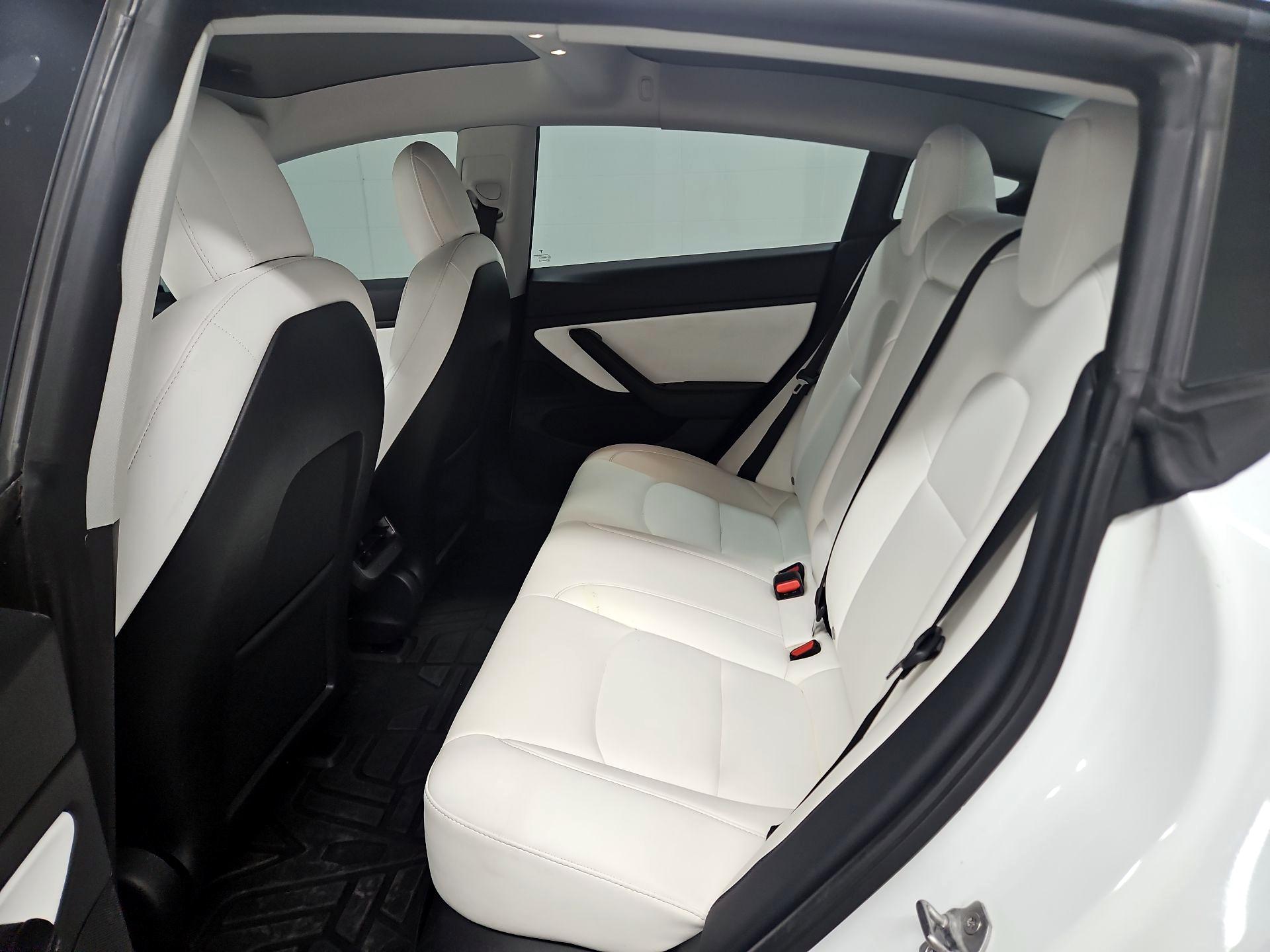 Thumbnail: 2021 Tesla Model 3 - 18