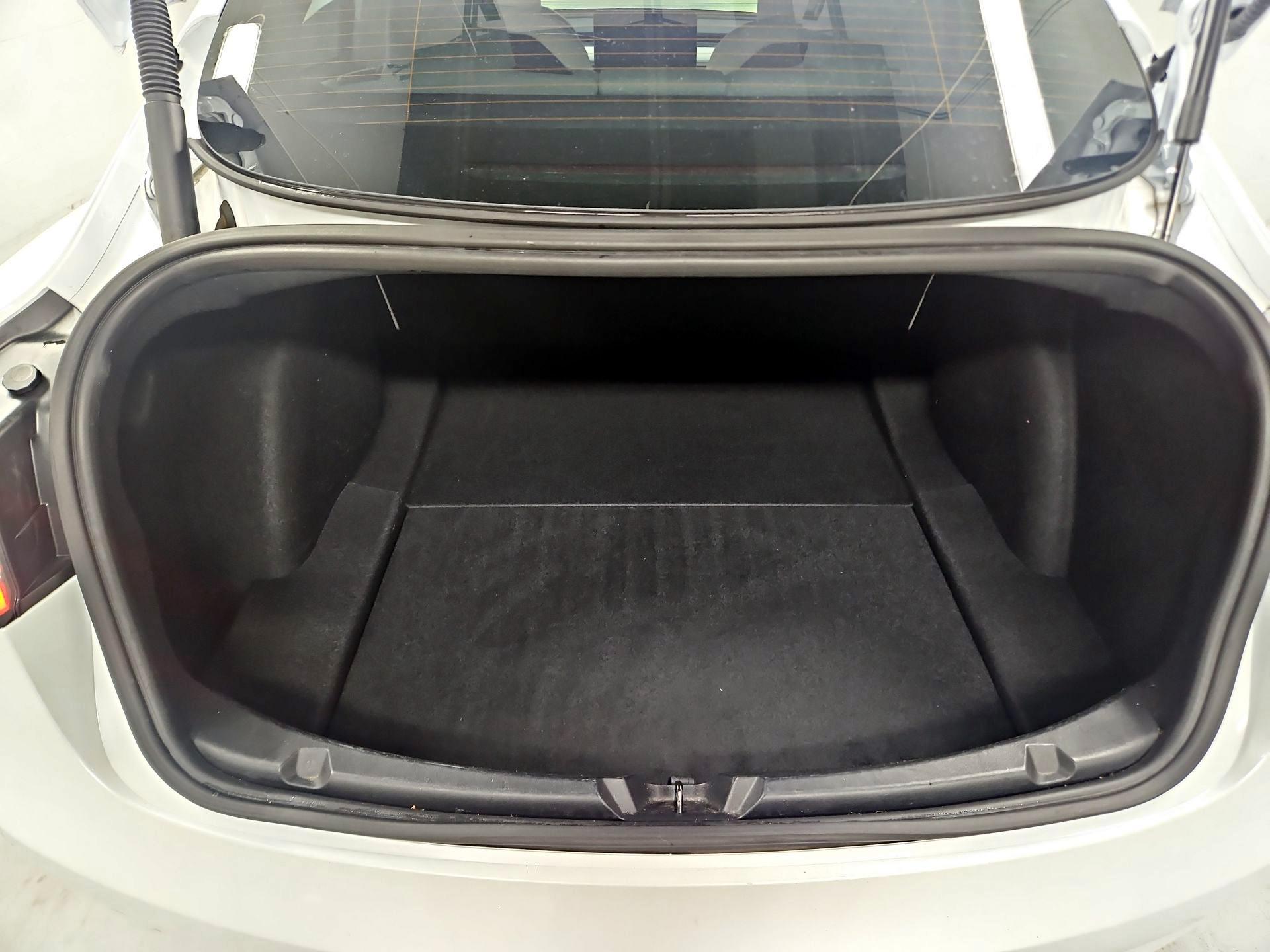 Thumbnail: 2021 Tesla Model 3 - 19