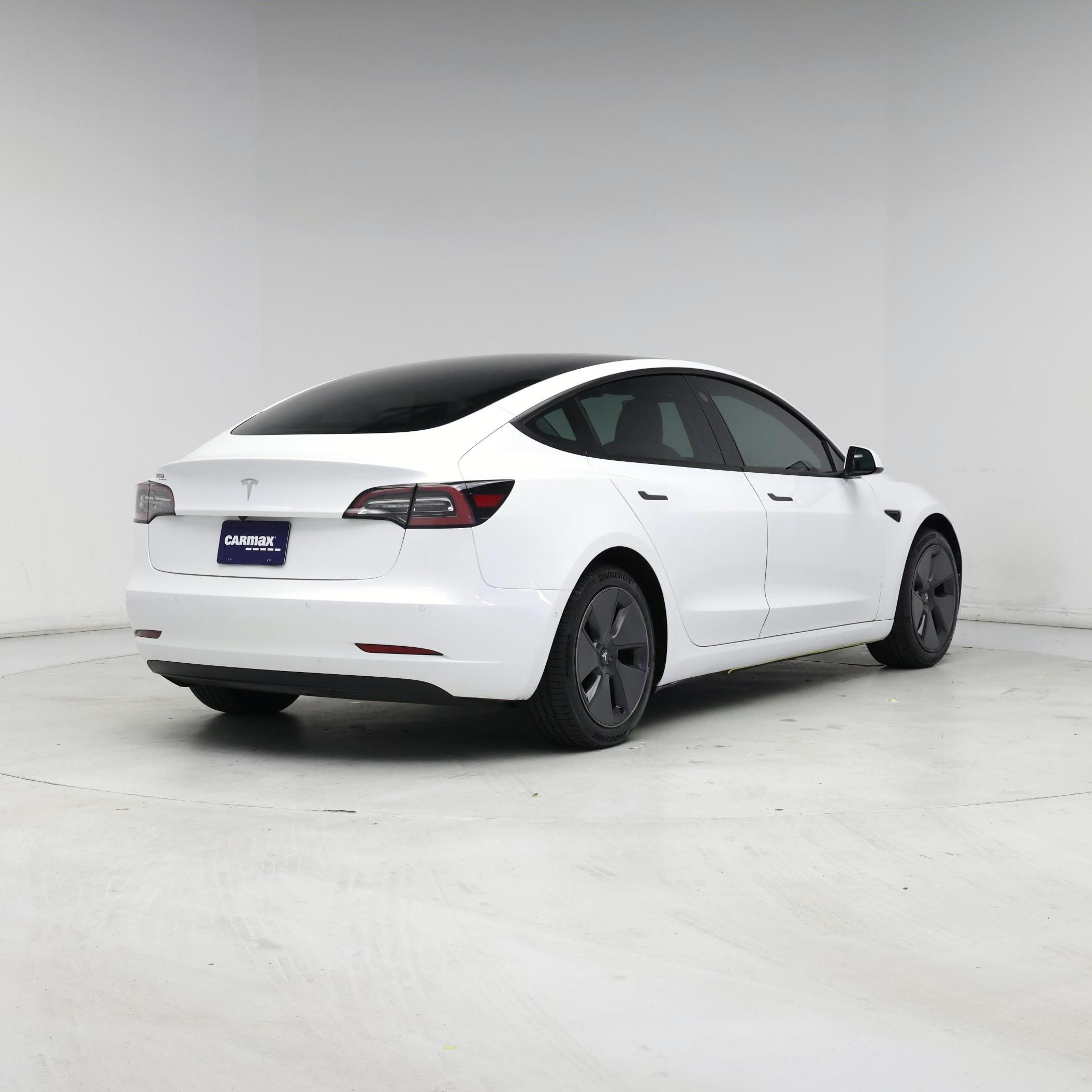 Thumbnail: 2021 Tesla Model 3 - 8