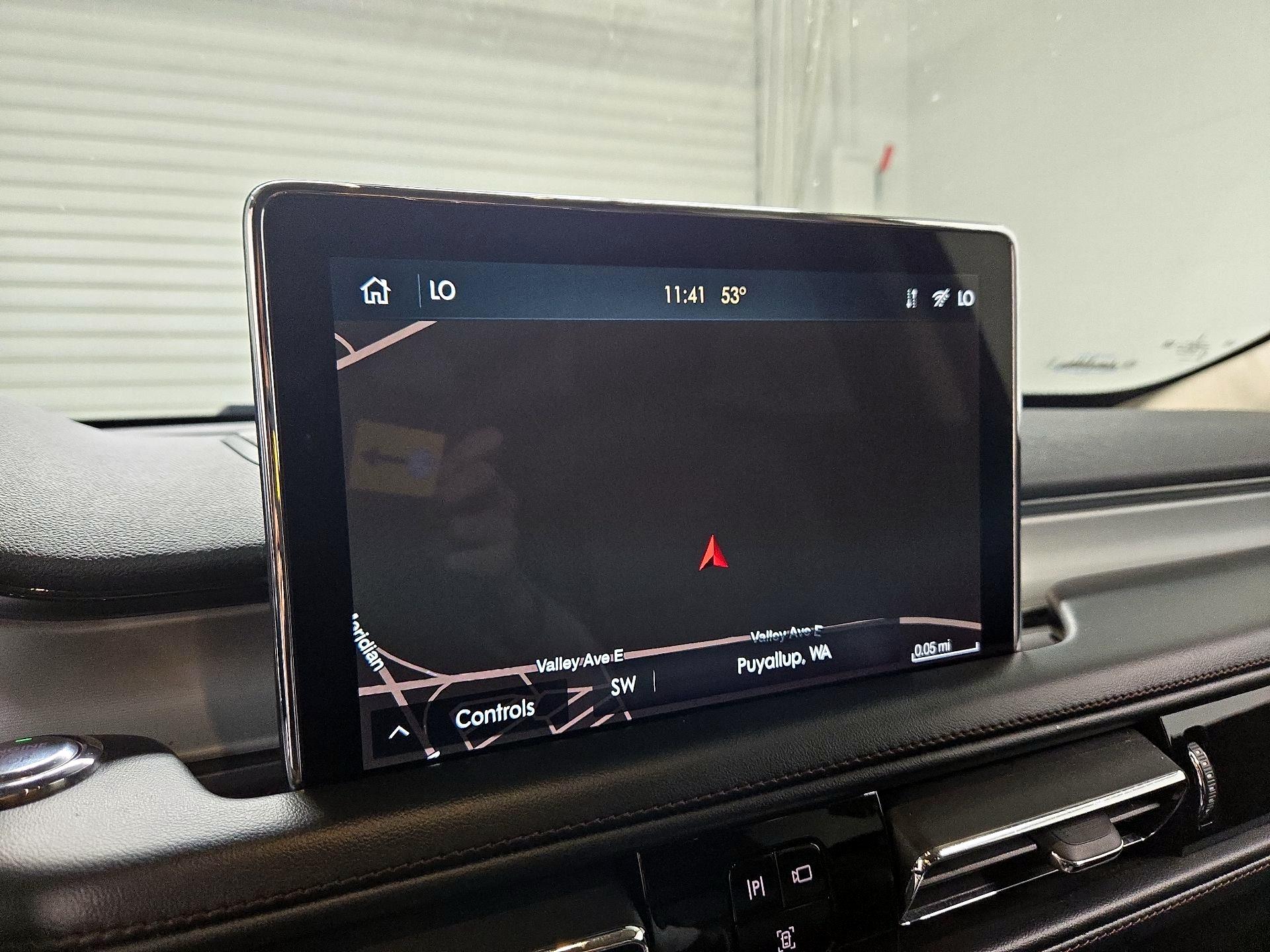 Thumbnail: 2021 Lincoln Aviator - 14