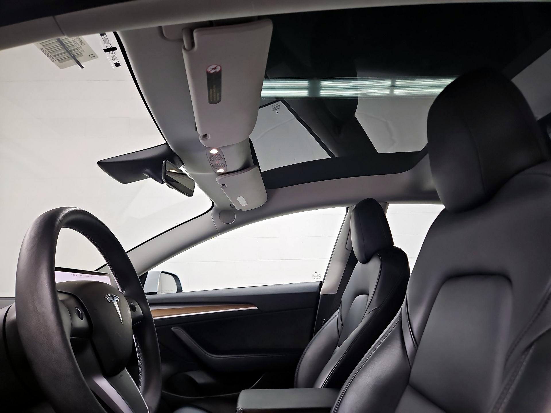 Thumbnail: 2022 Tesla Model 3 - 18