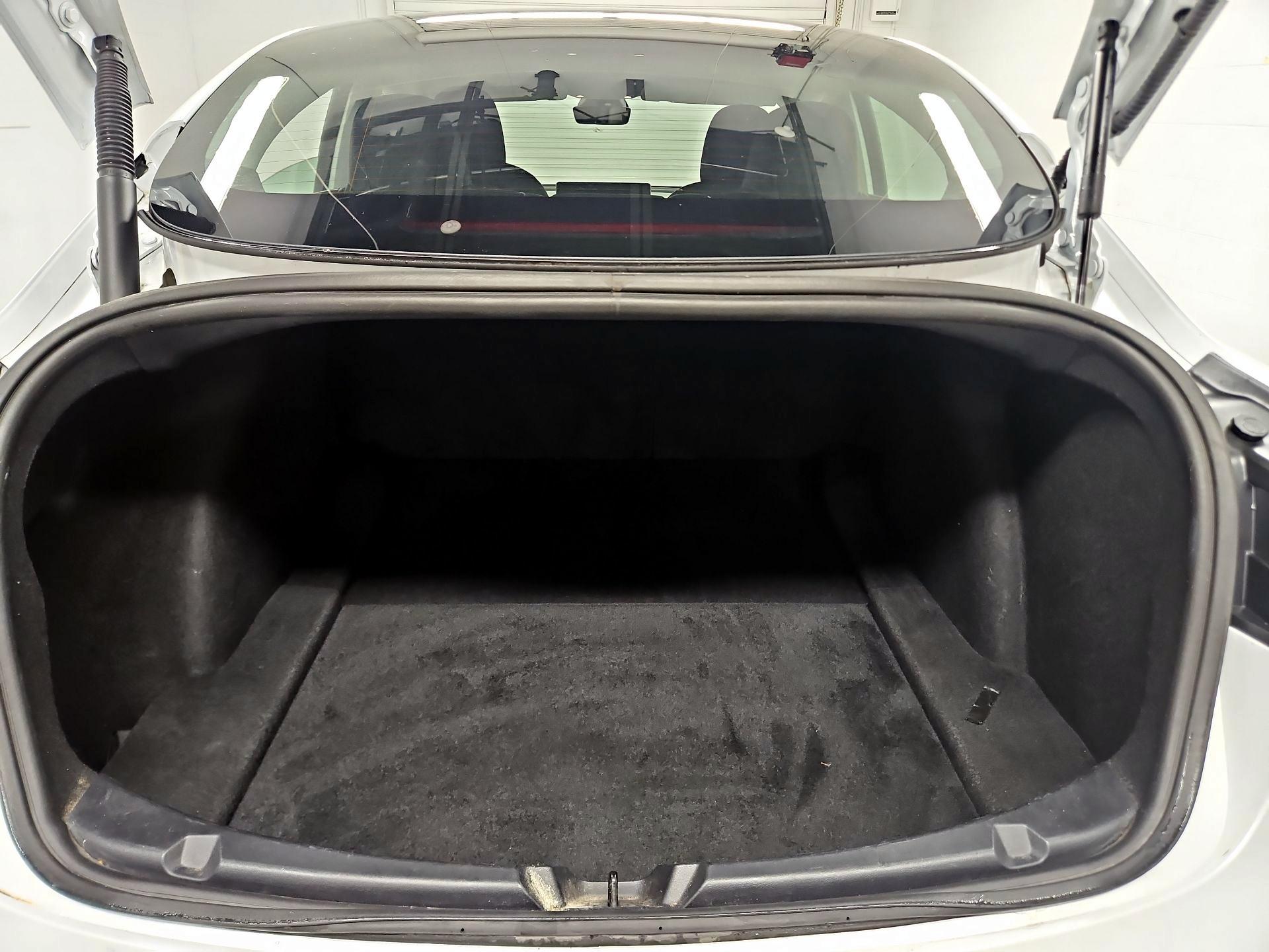 Thumbnail: 2022 Tesla Model 3 - 20