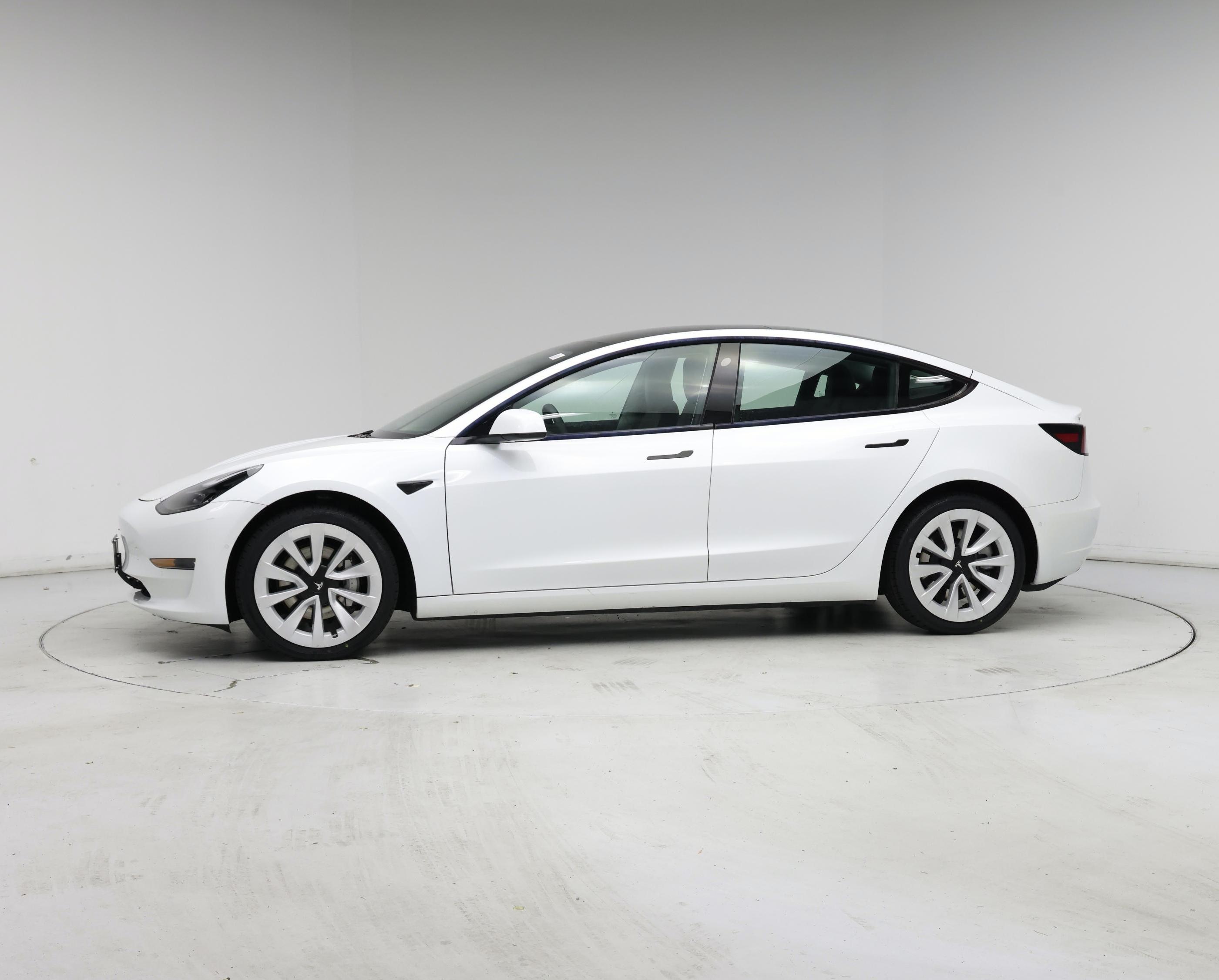 Thumbnail: 2022 Tesla Model 3 - 3