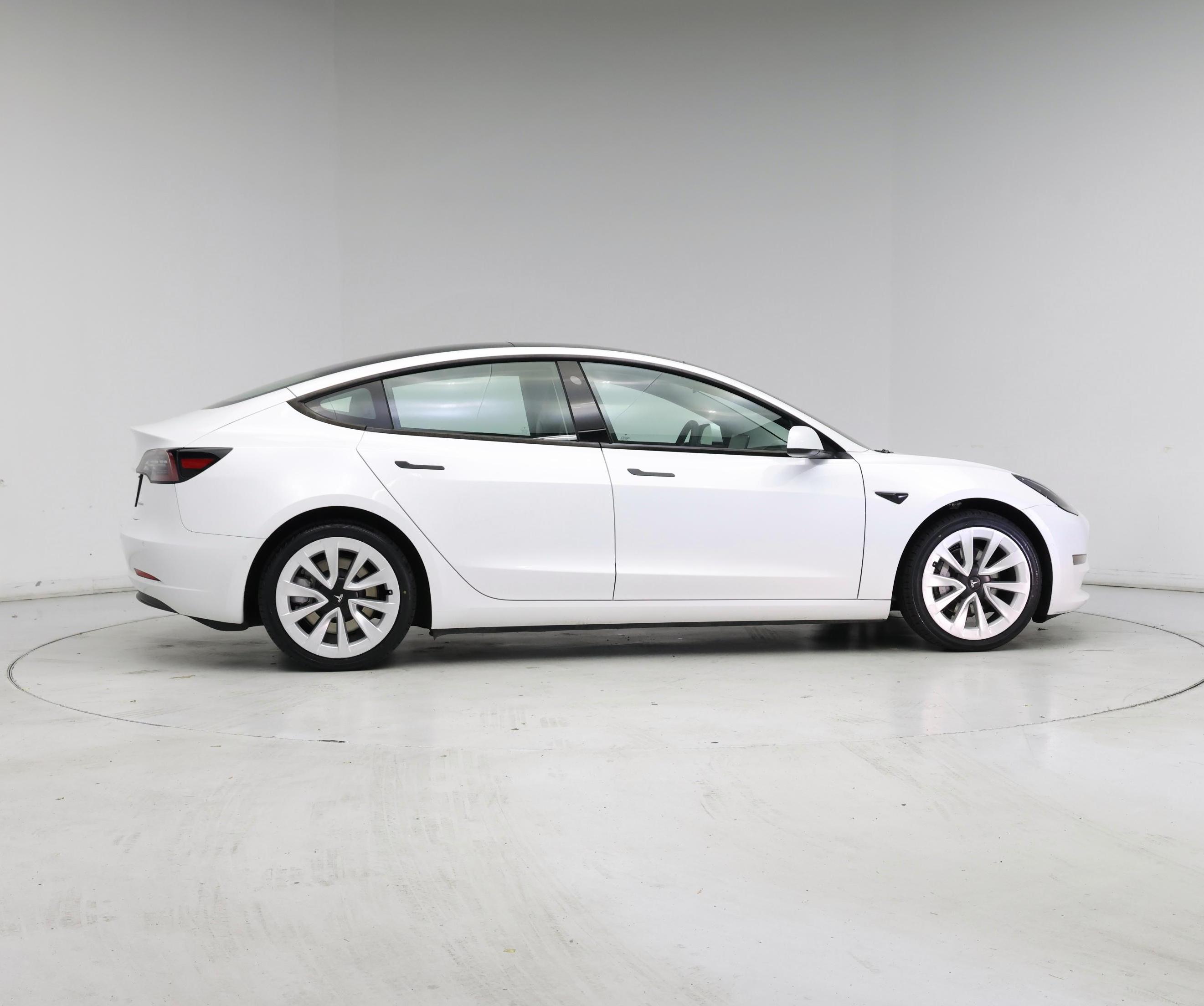 Thumbnail: 2022 Tesla Model 3 - 7