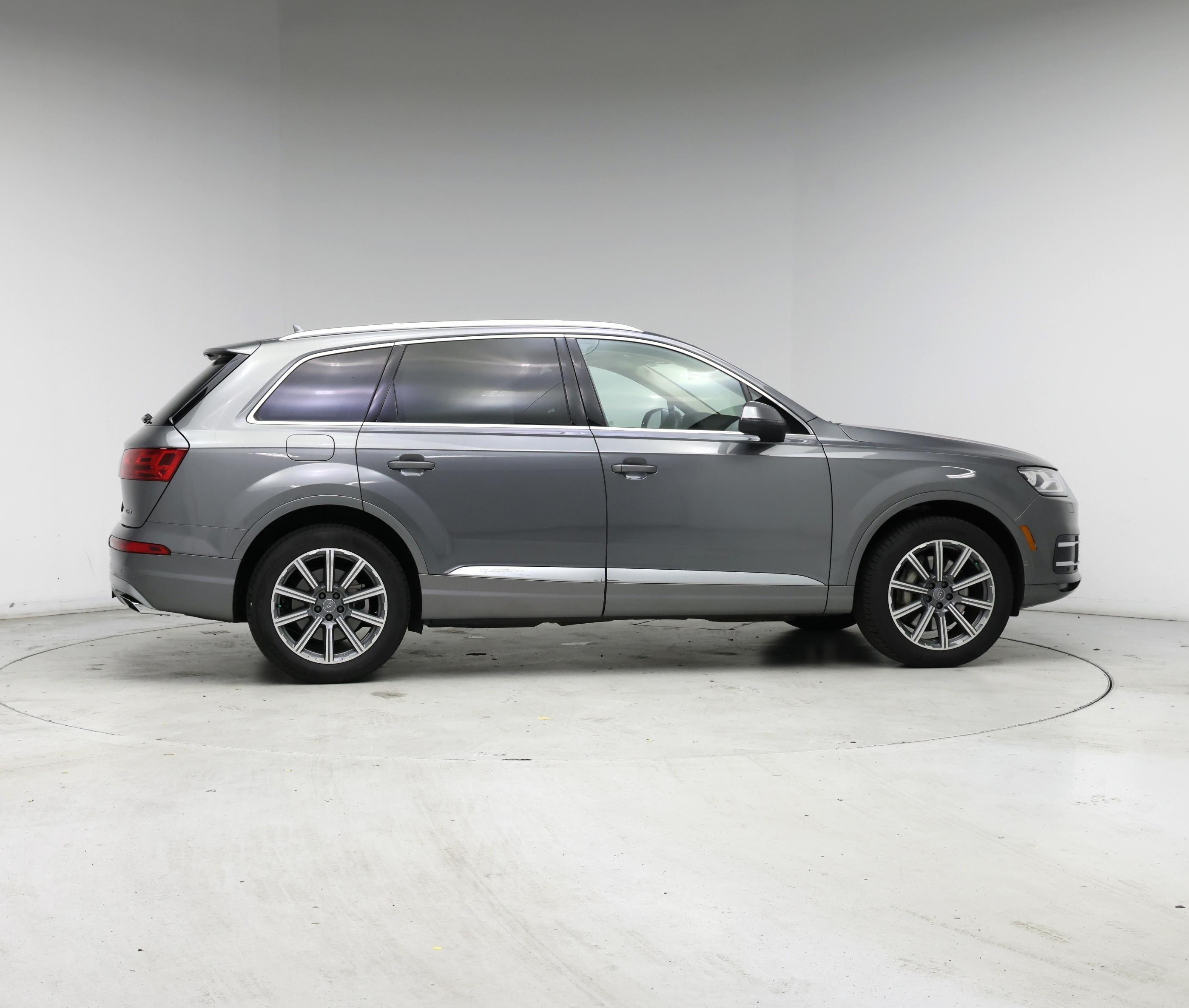 Thumbnail: 2018 Audi Q7 - 7