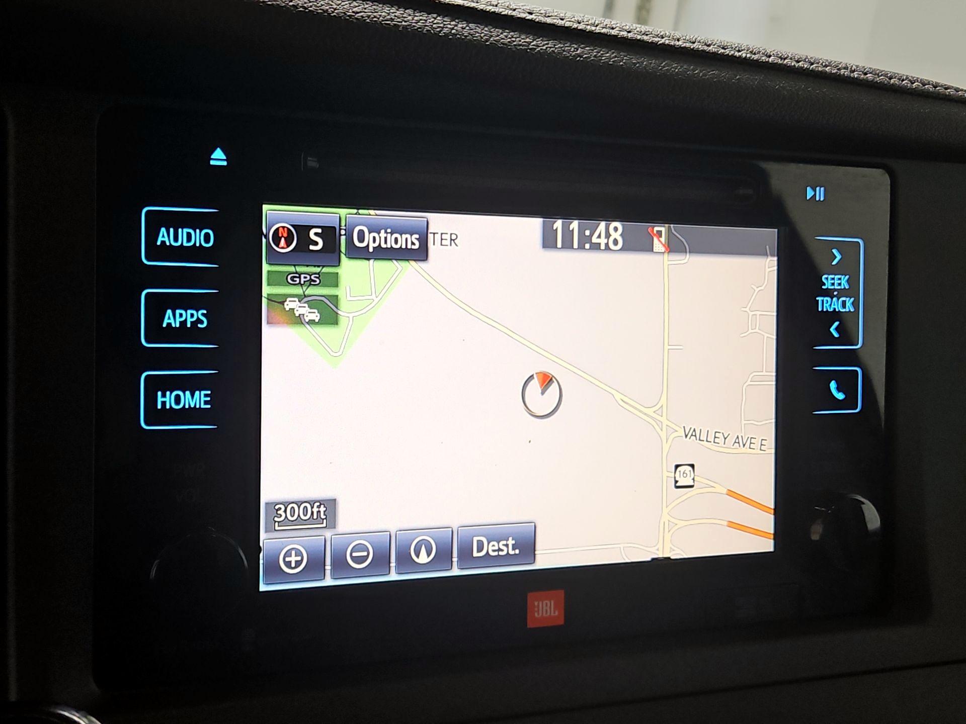 Thumbnail: 2015 Toyota Sienna - 14