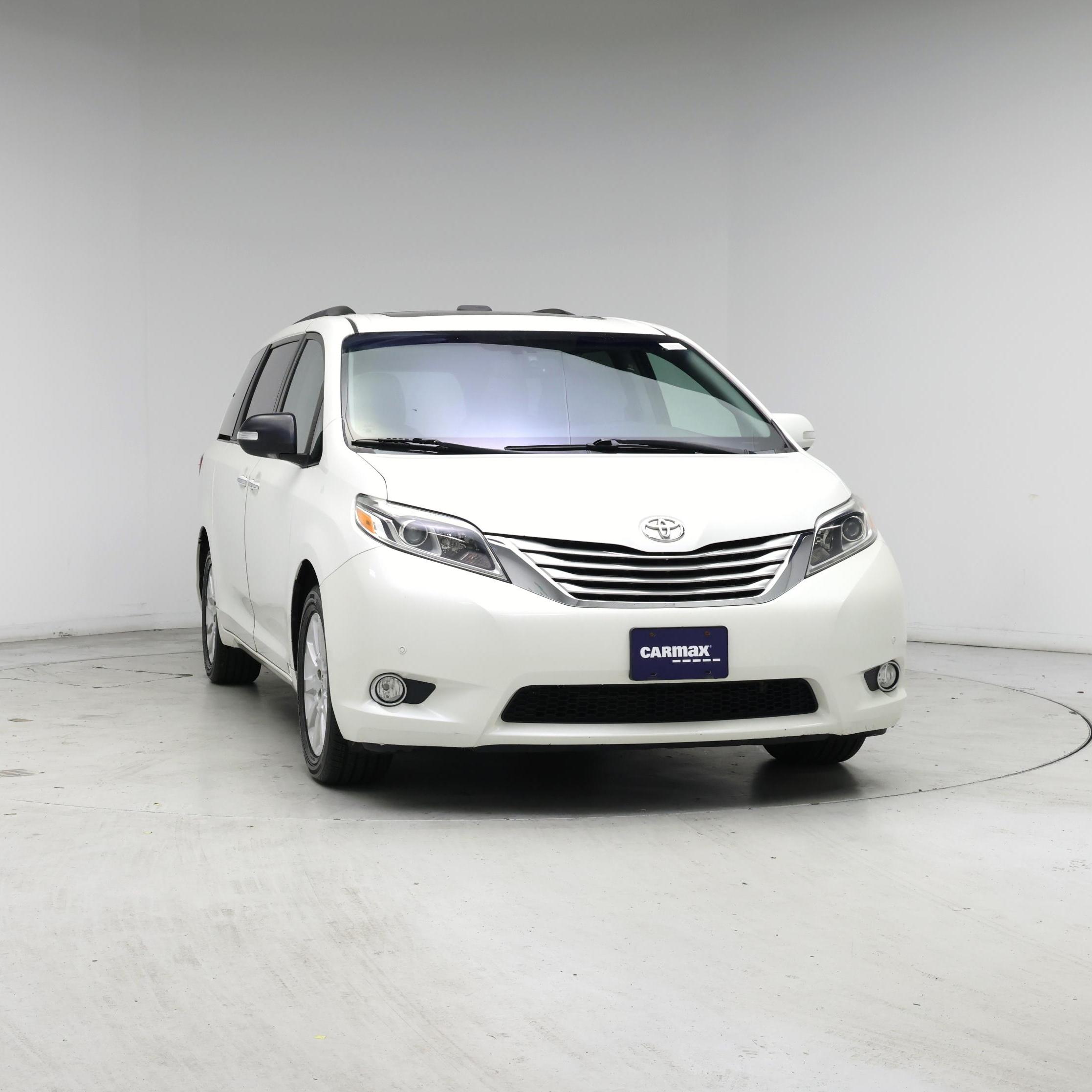 Thumbnail: 2015 Toyota Sienna - 5