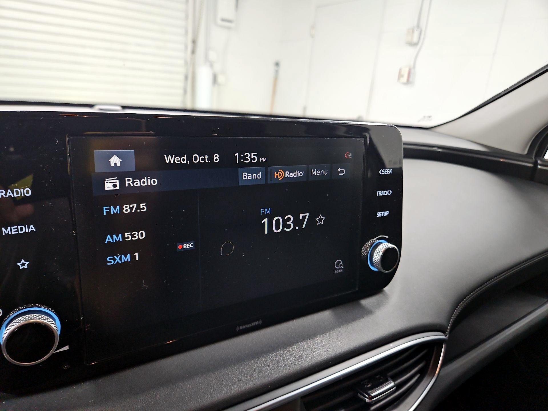 Thumbnail: 2022 Hyundai Santa Fe - 15