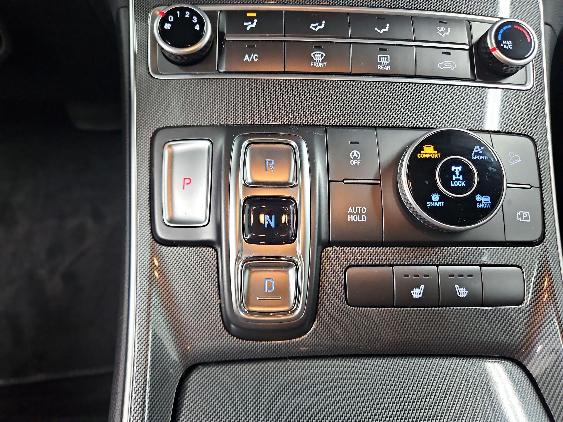 Thumbnail: 2022 Hyundai Santa Fe - 17