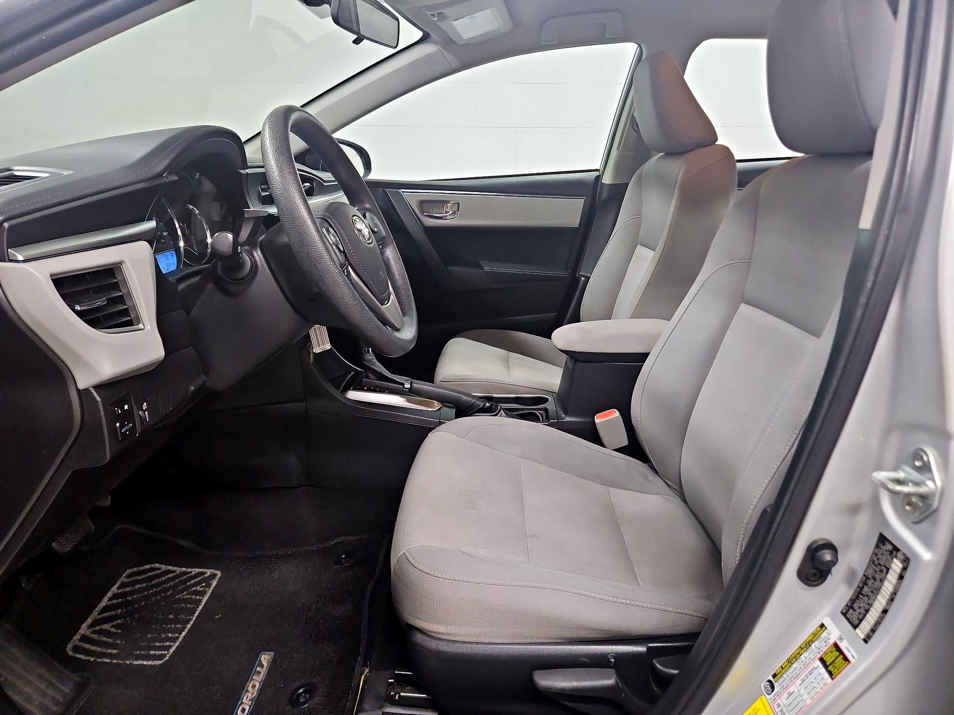 Thumbnail: 2015 Toyota Corolla - 11