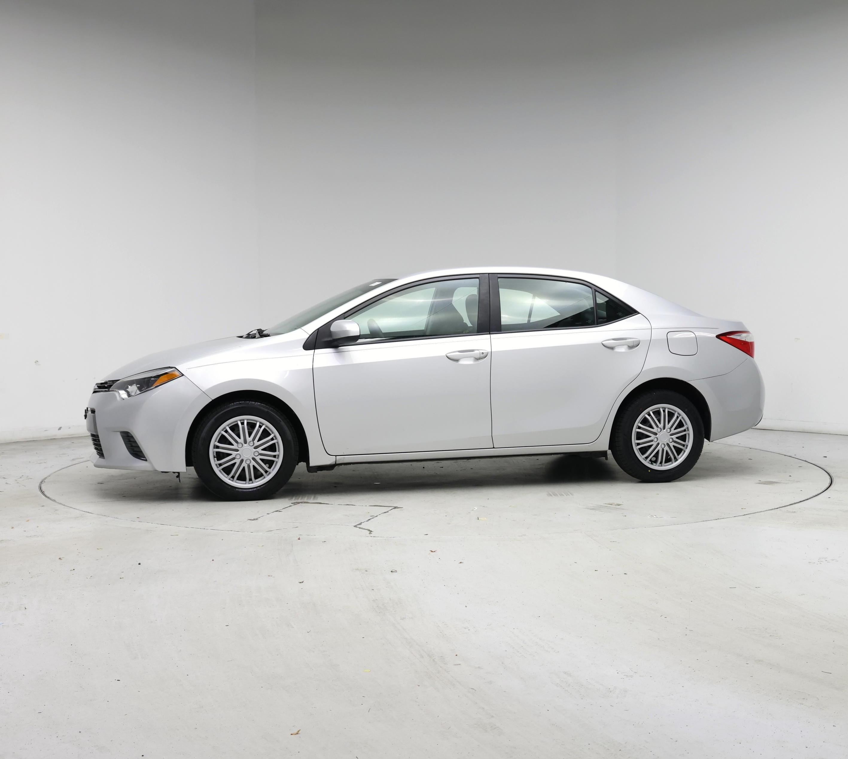 Thumbnail: 2015 Toyota Corolla - 3
