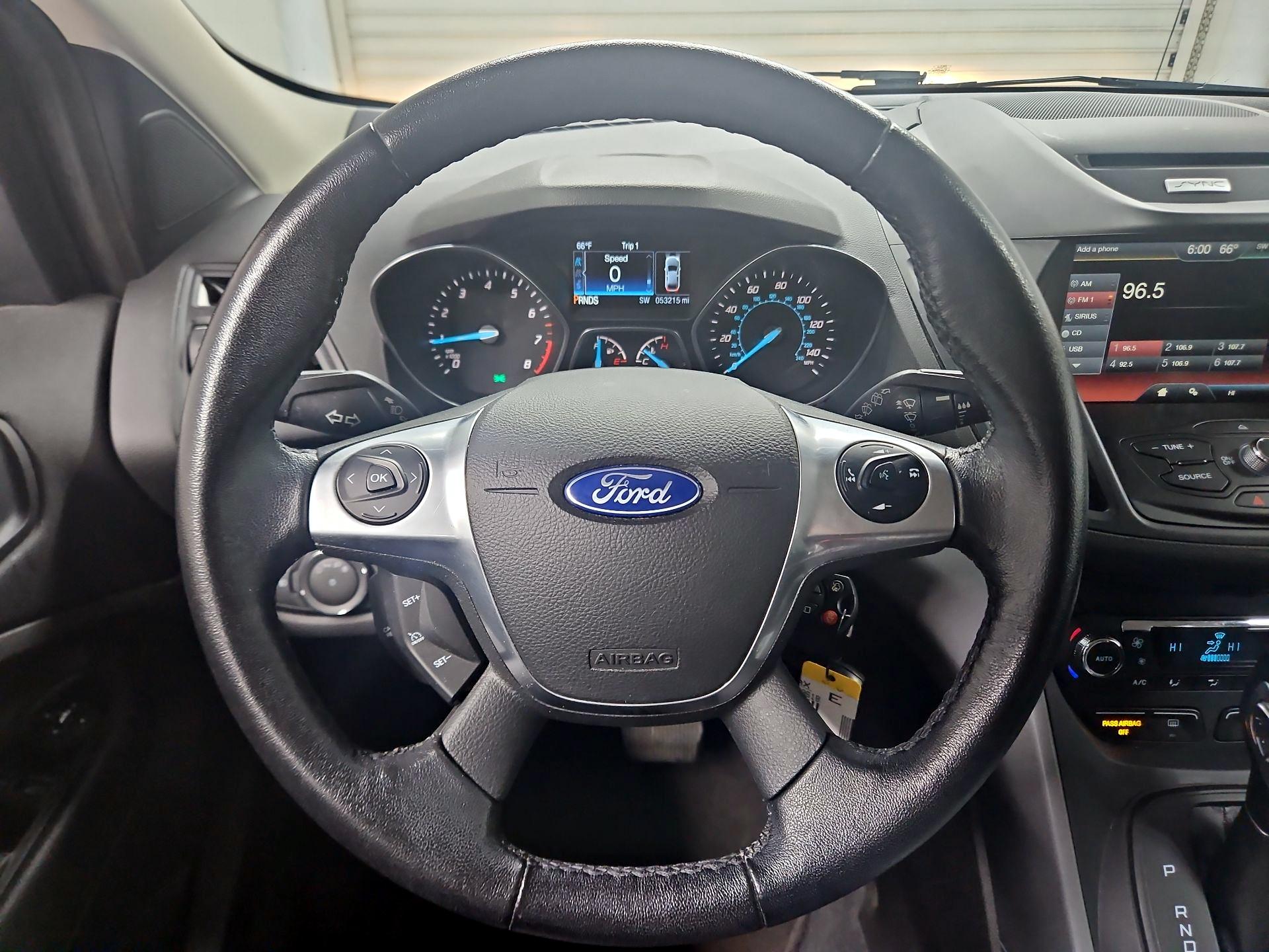 Thumbnail: 2015 Ford Escape - 10