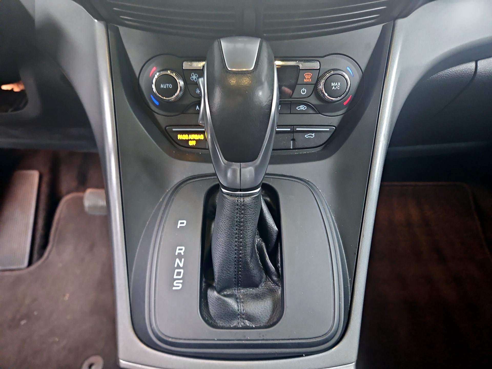 Thumbnail: 2015 Ford Escape - 17