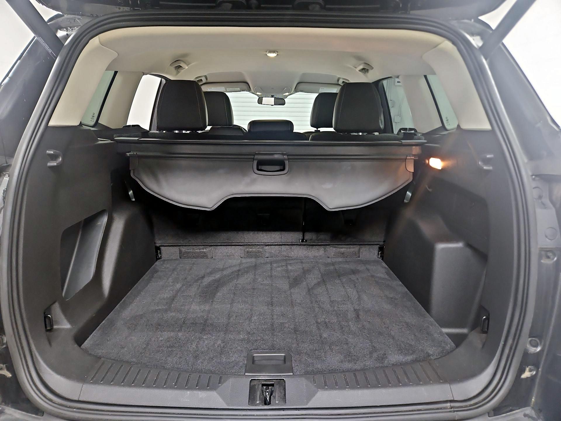 Thumbnail: 2015 Ford Escape - 20