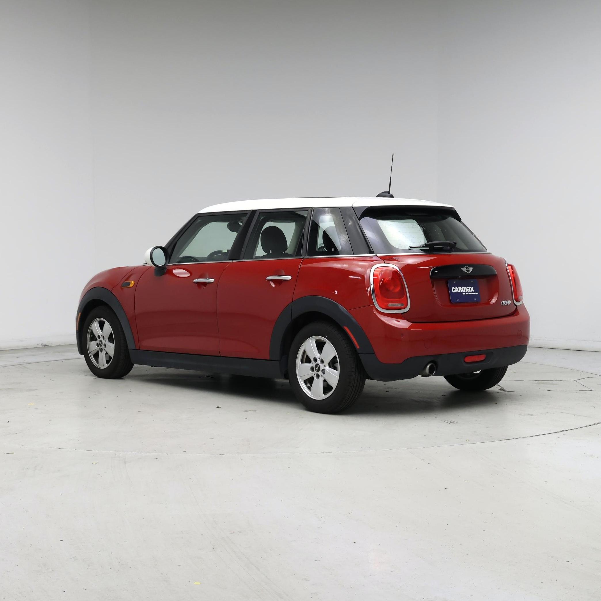 Thumbnail: 2017 MINI Cooper Hardtop - 2
