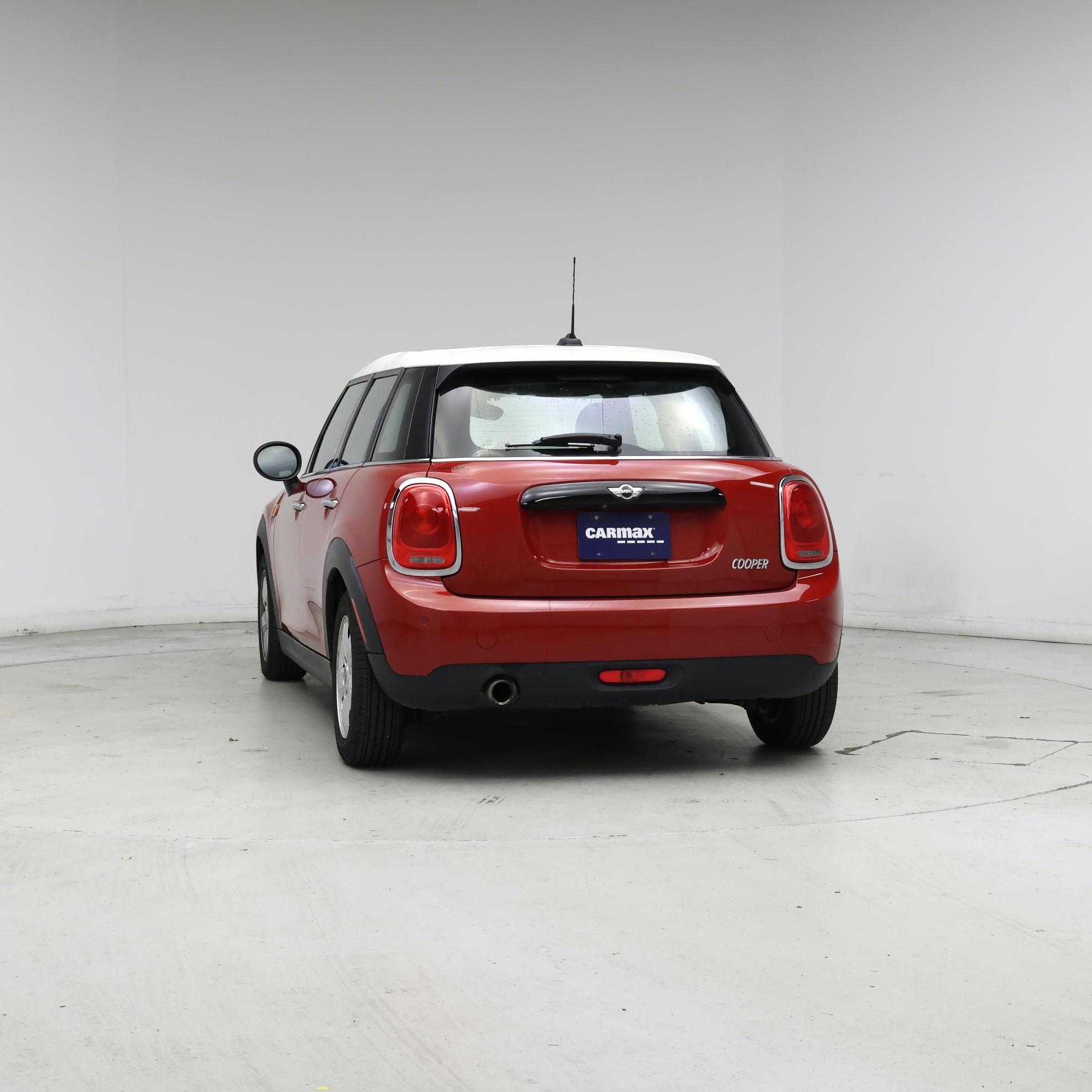 Thumbnail: 2017 MINI Cooper Hardtop - 6
