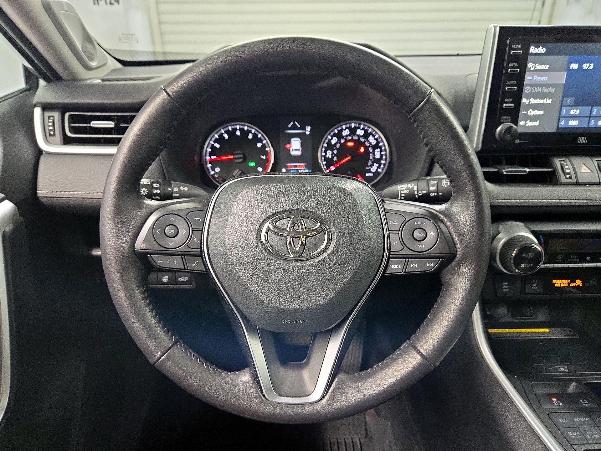 Thumbnail: 2021 Toyota RAV4 - 10
