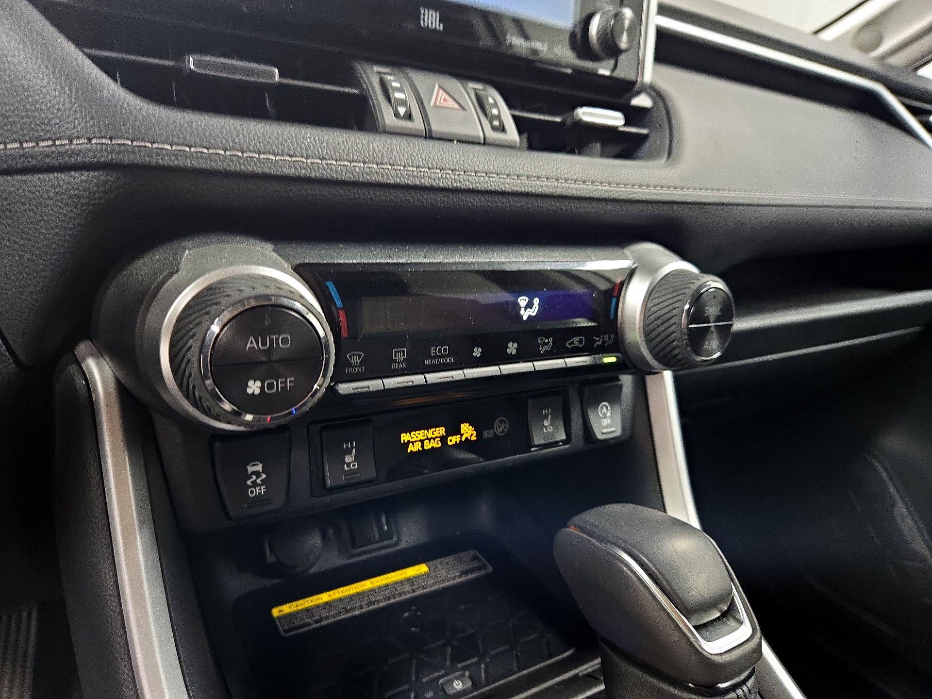 Thumbnail: 2021 Toyota RAV4 - 16