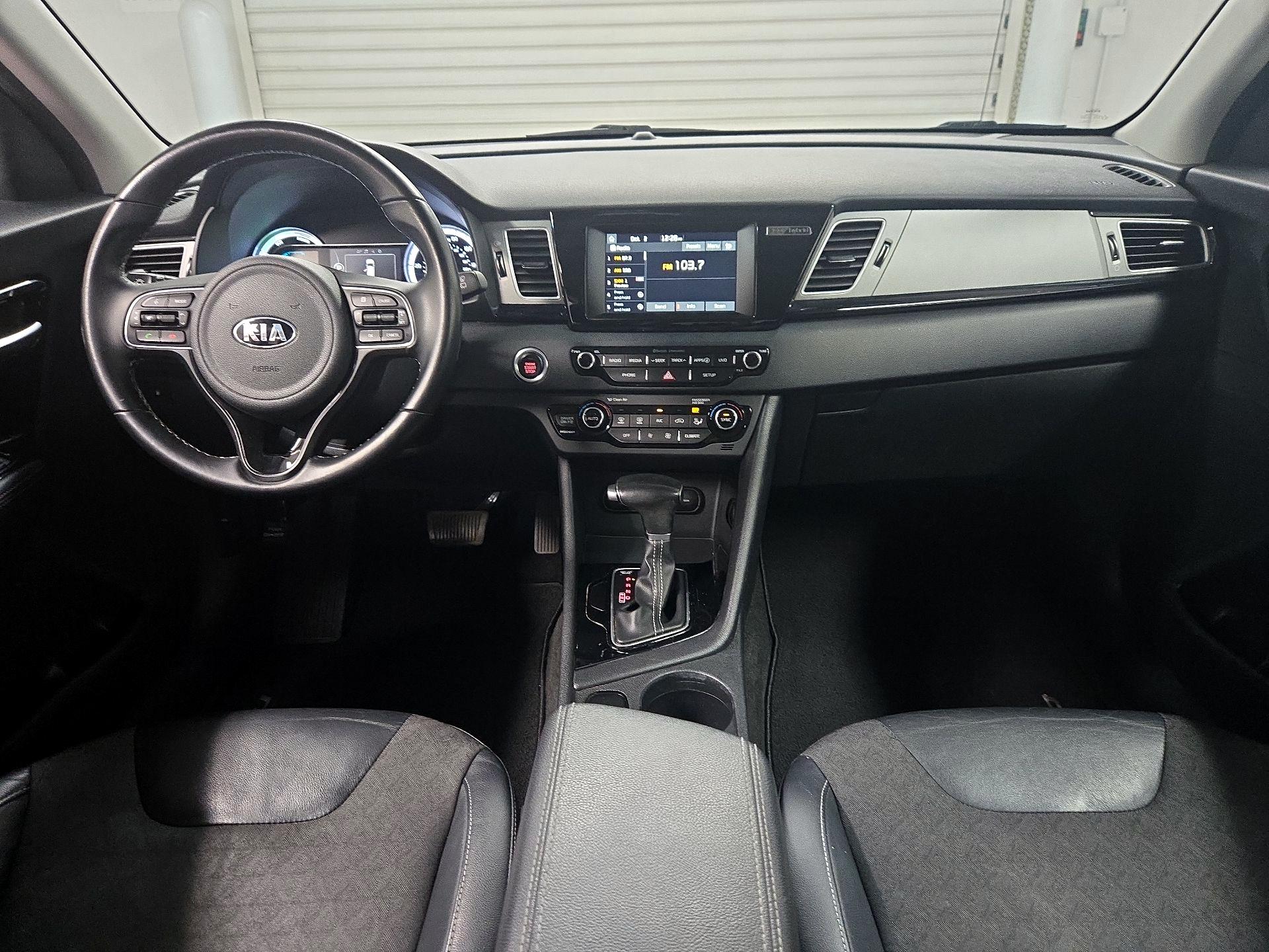Thumbnail: 2018 Kia Niro - 9