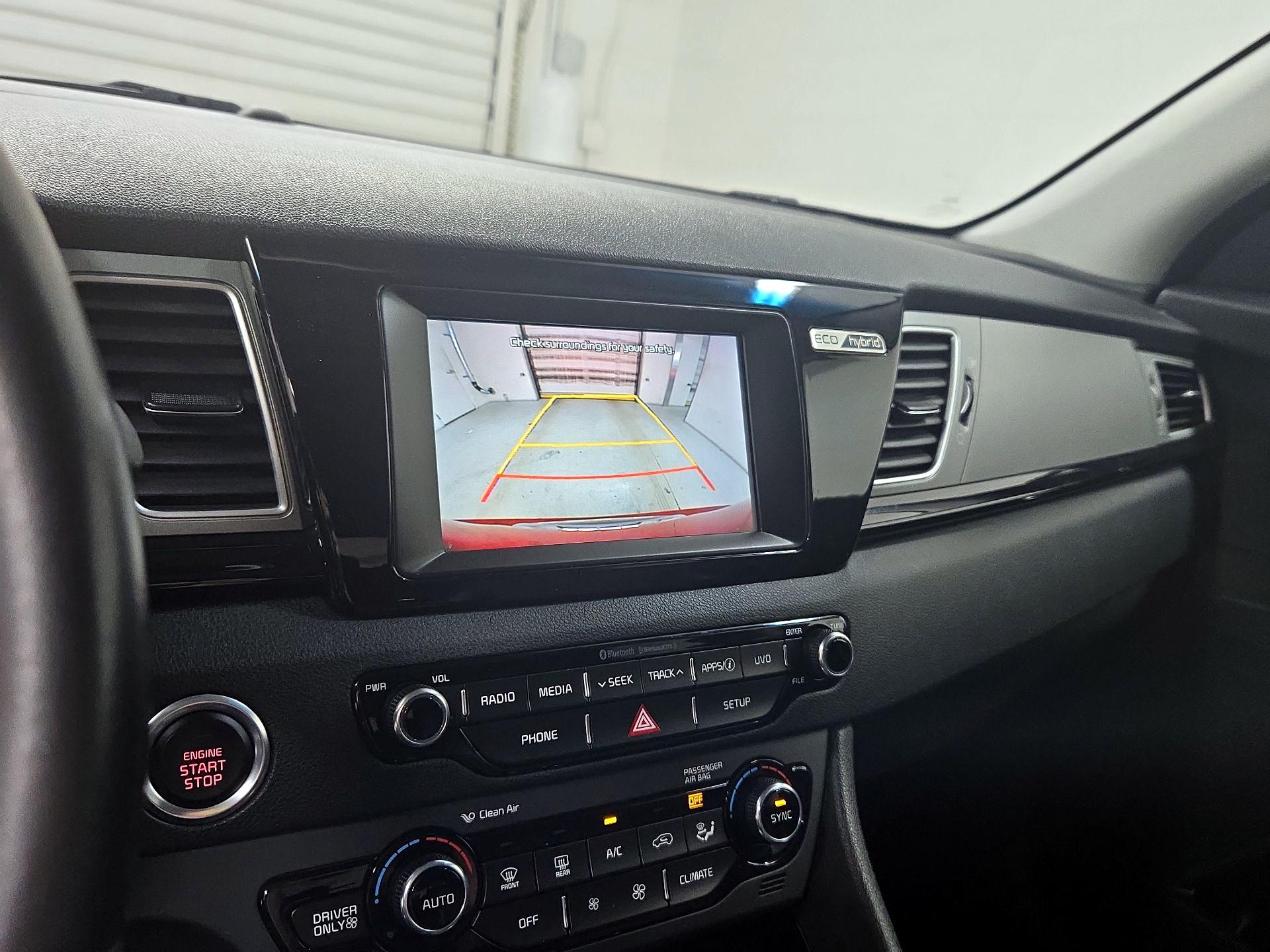 Thumbnail: 2018 Kia Niro - 14