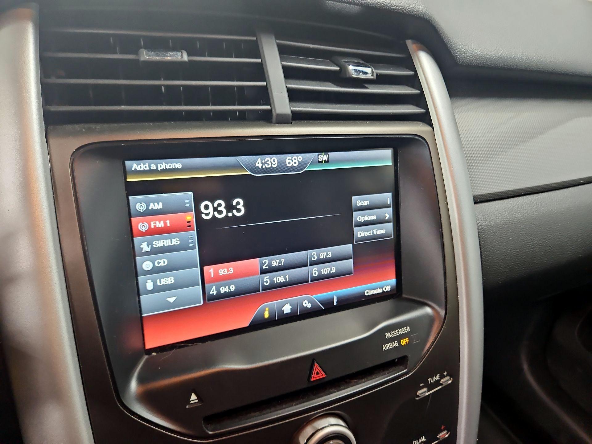 Thumbnail: 2014 Ford Edge - 16