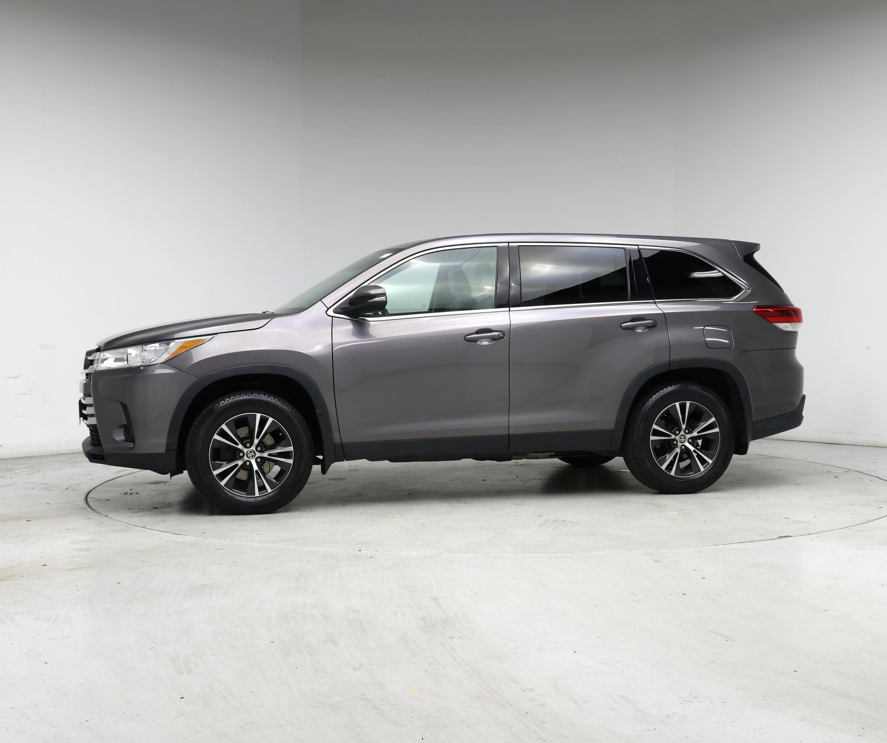 Thumbnail: 2019 Toyota Highlander - 3