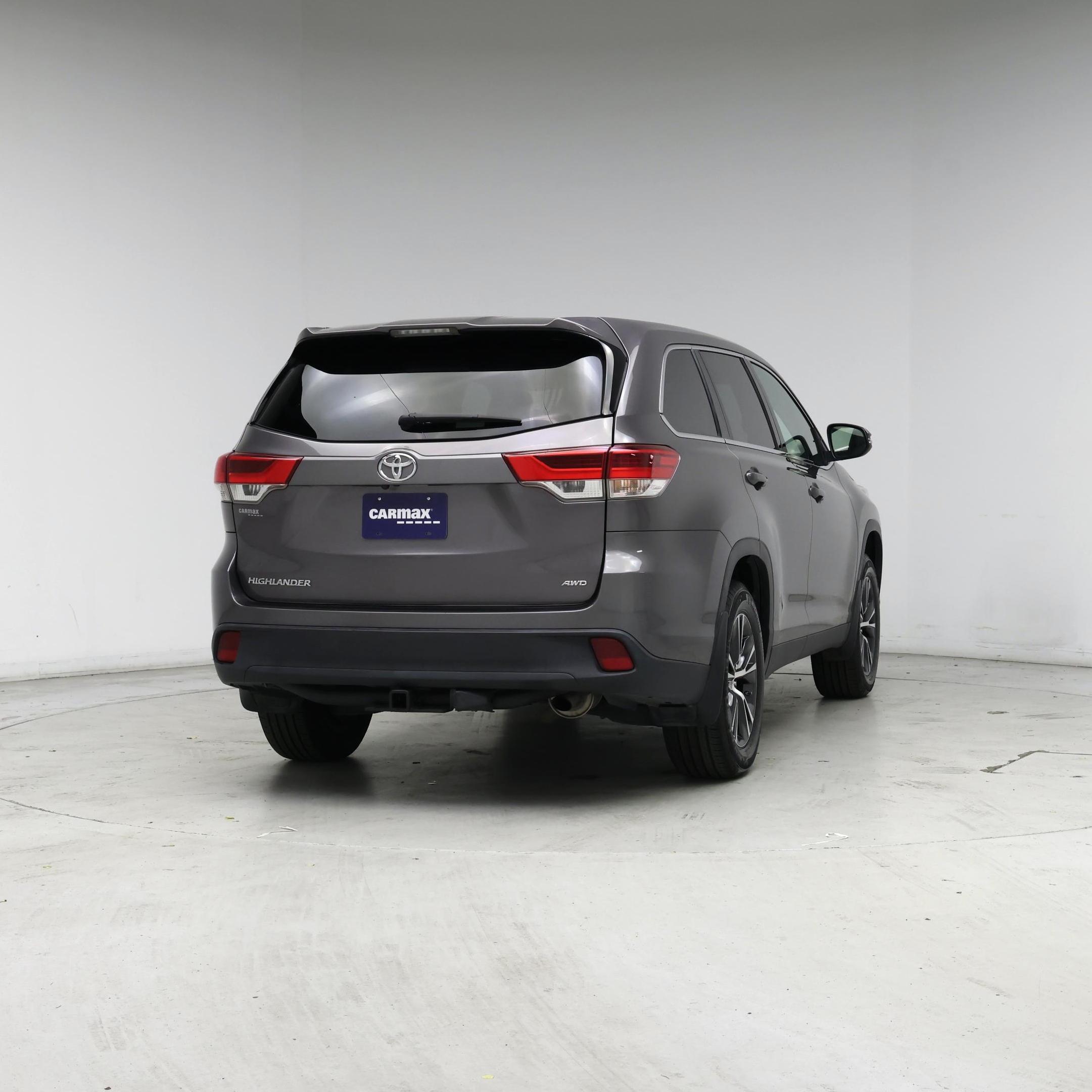 Thumbnail: 2019 Toyota Highlander - 8