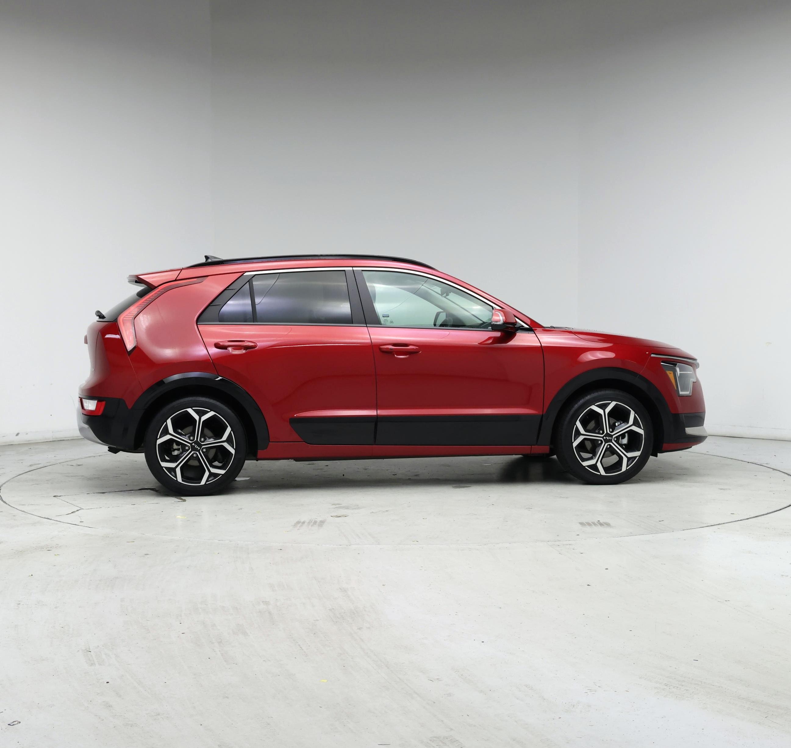 Thumbnail: 2024 Kia Niro - 7