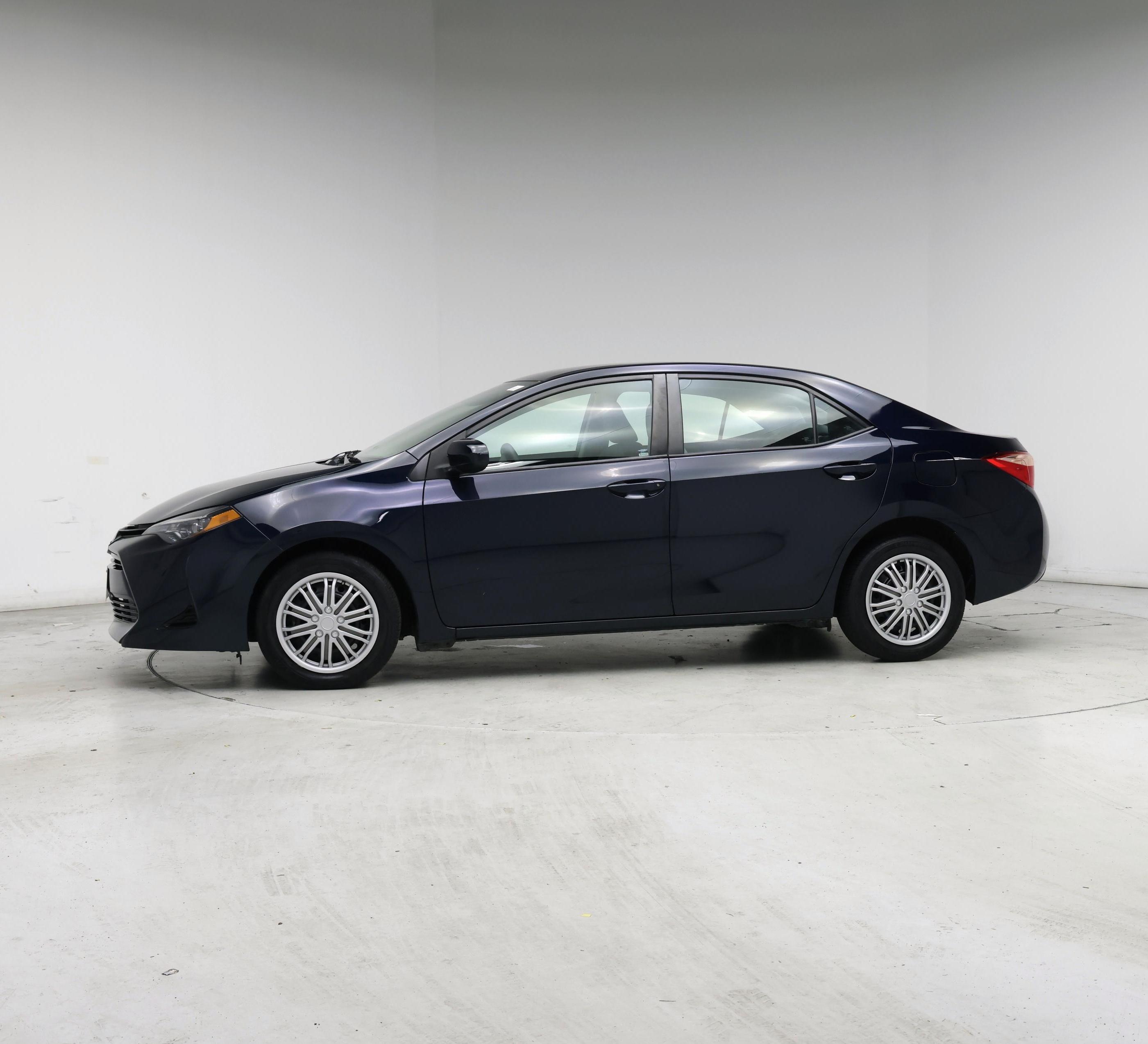 Thumbnail: 2017 Toyota Corolla - 3