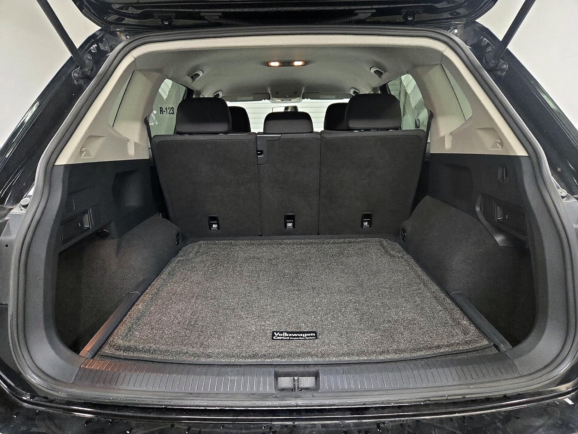 Thumbnail: 2020 Volkswagen Tiguan - 20