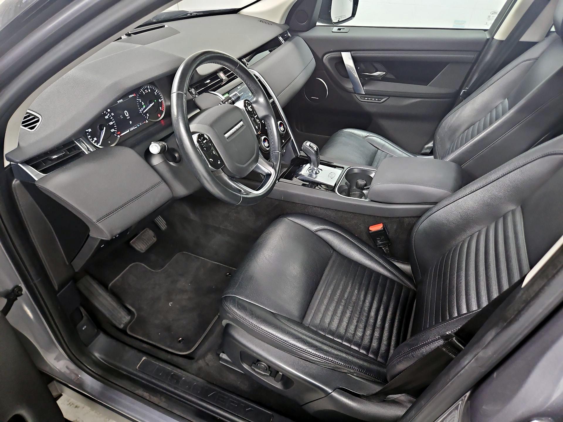 Thumbnail: 2020 Land Rover Discovery Sport - 11