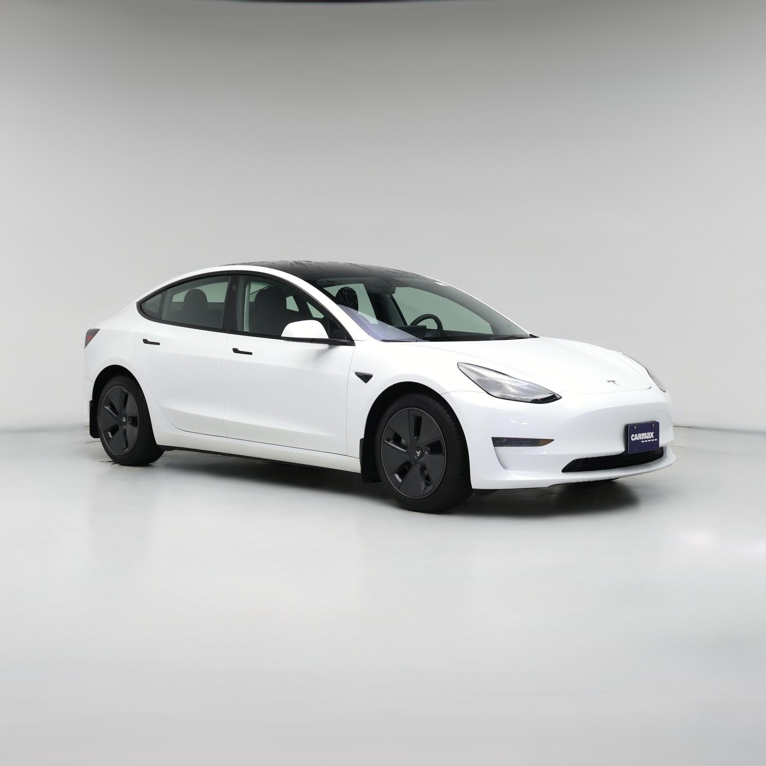 Thumbnail: 2023 Tesla Model 3 - 1