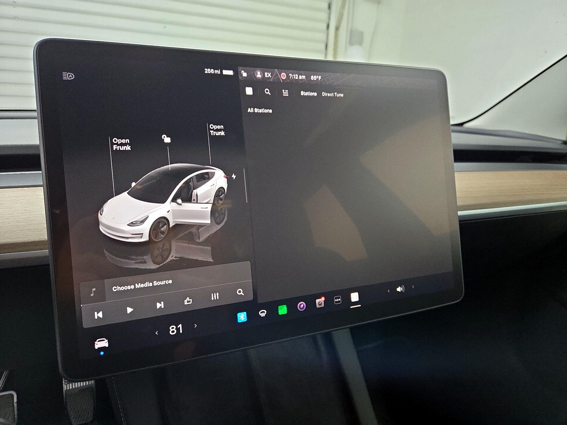 Thumbnail: 2023 Tesla Model 3 - 15