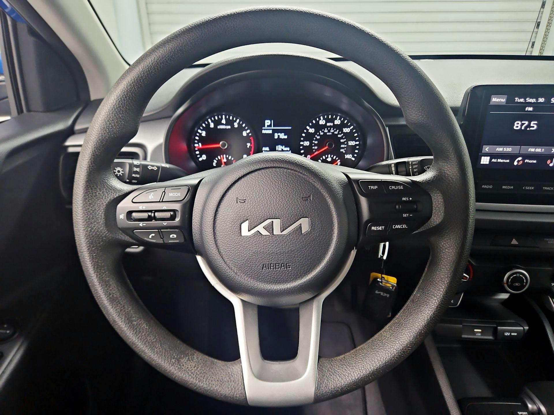 Thumbnail: 2023 Kia Rio - 10