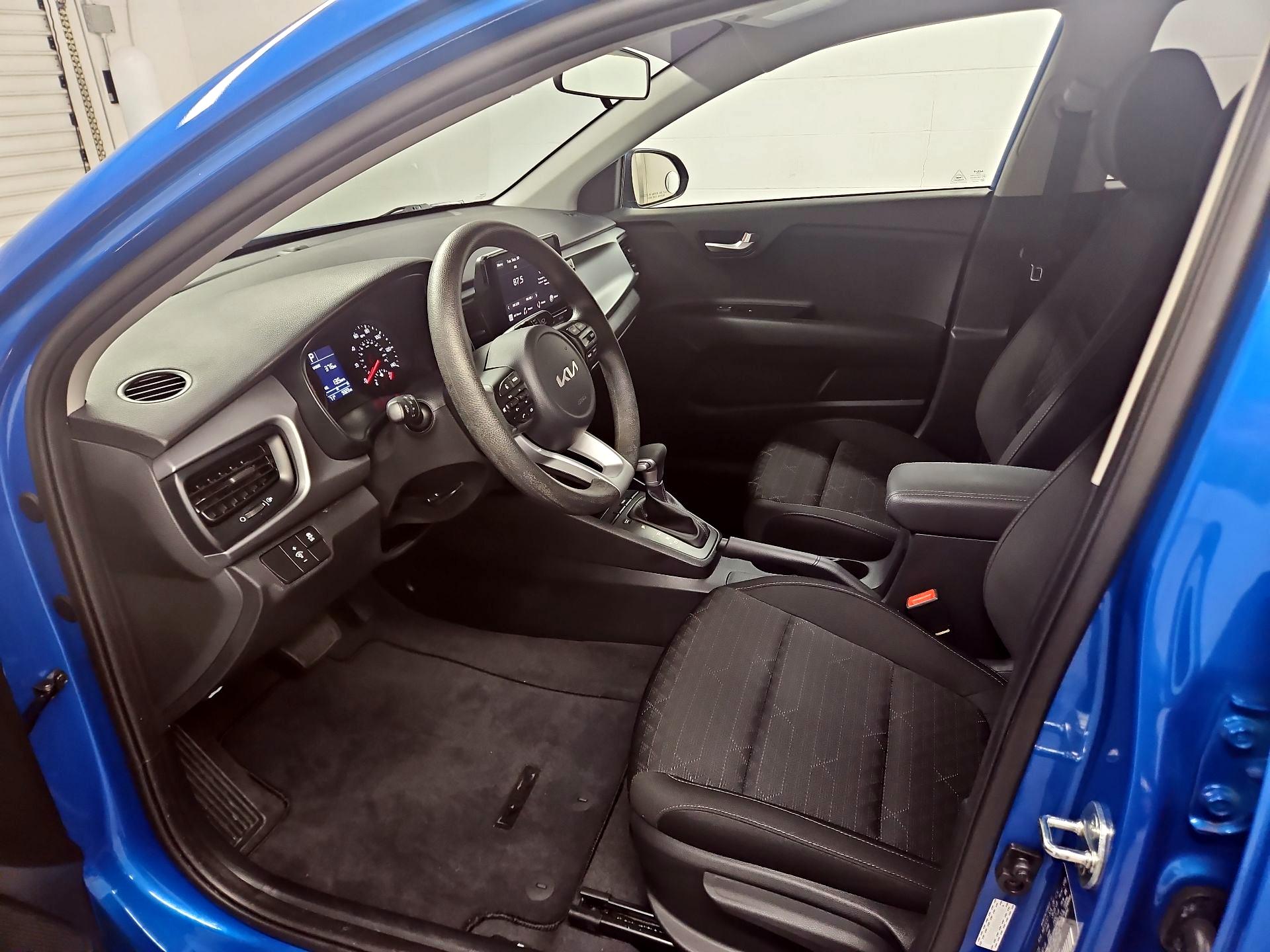 Thumbnail: 2023 Kia Rio - 11