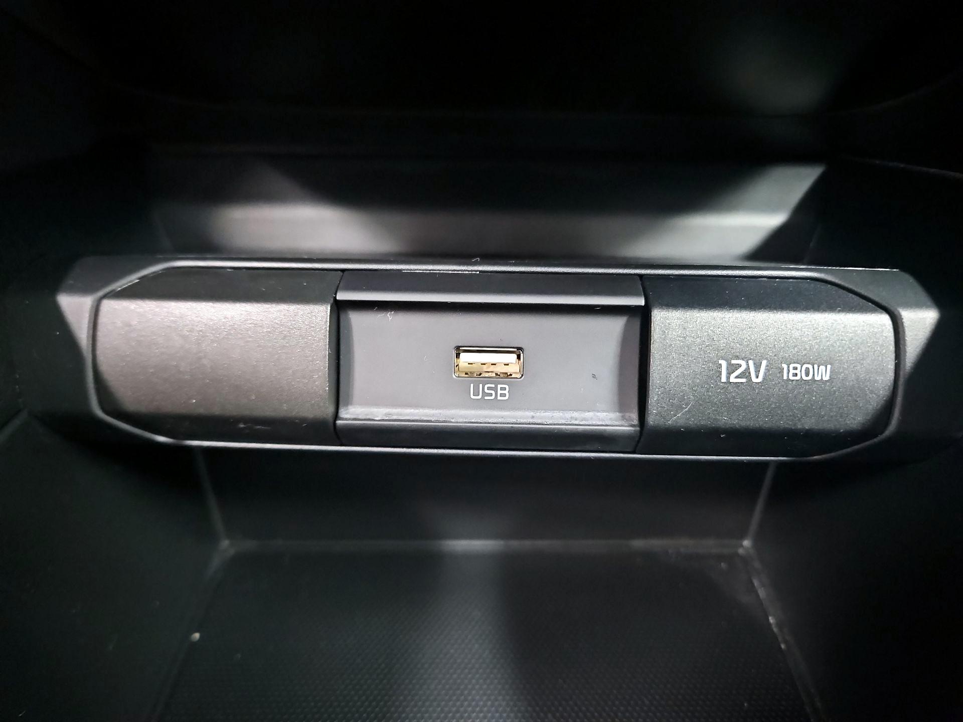 Thumbnail: 2023 Kia Rio - 18