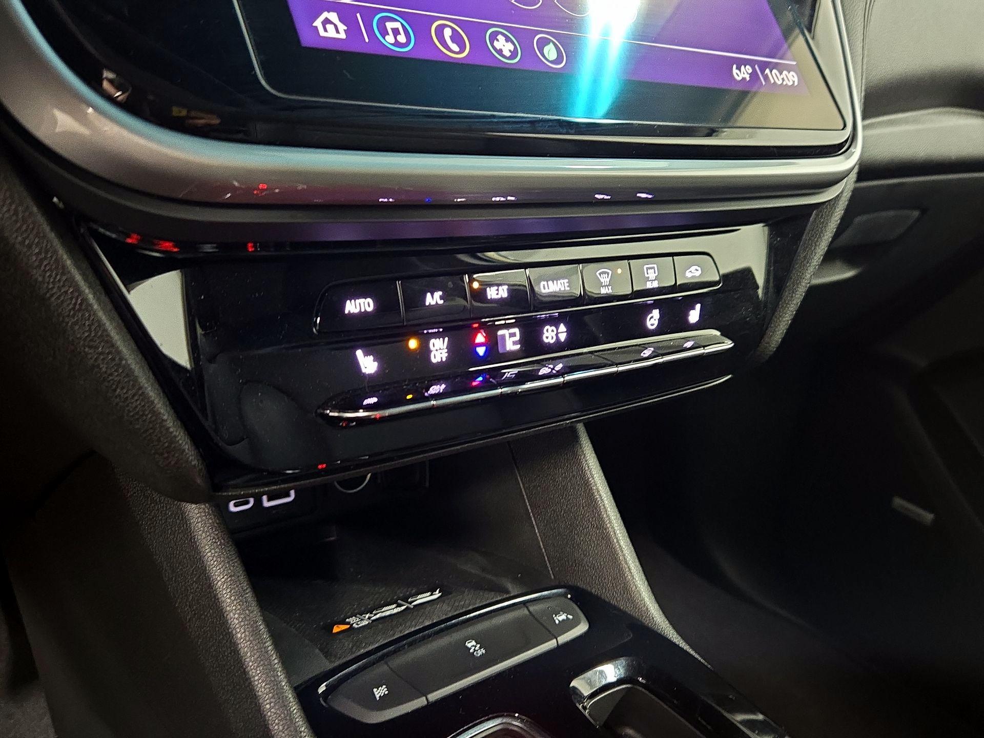 Thumbnail: 2022 Chevrolet Bolt EV - 16