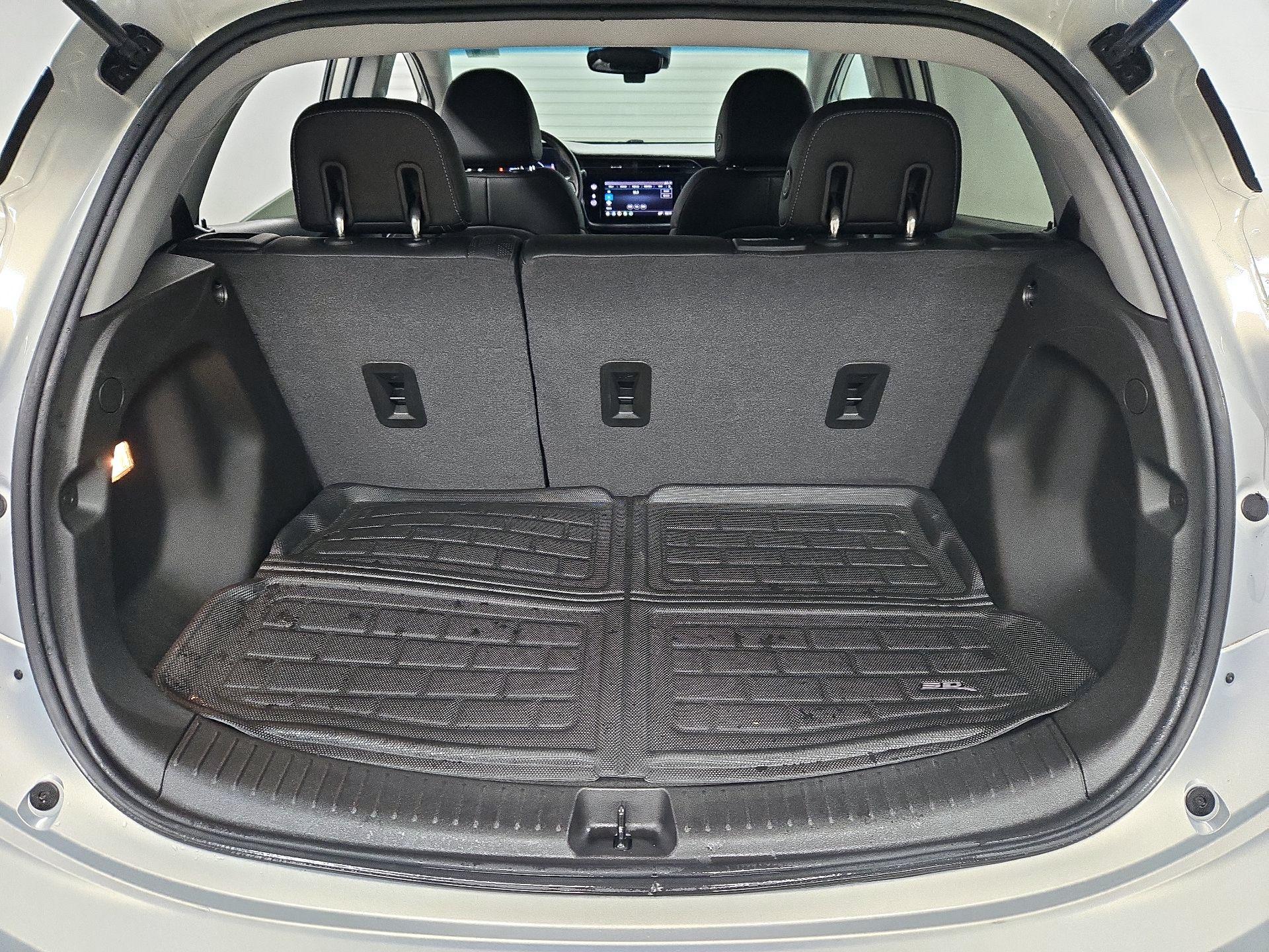 Thumbnail: 2022 Chevrolet Bolt EV - 20