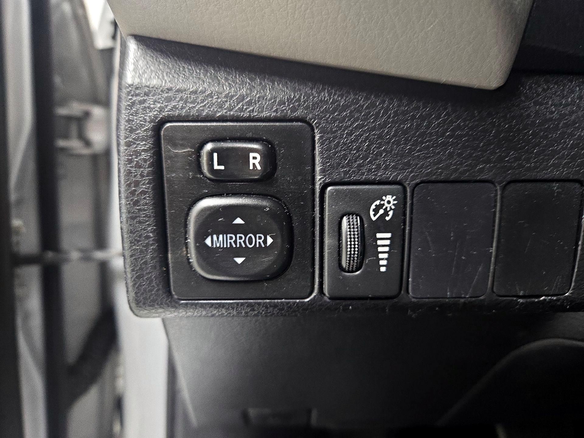 Thumbnail: 2016 Toyota Corolla - 13