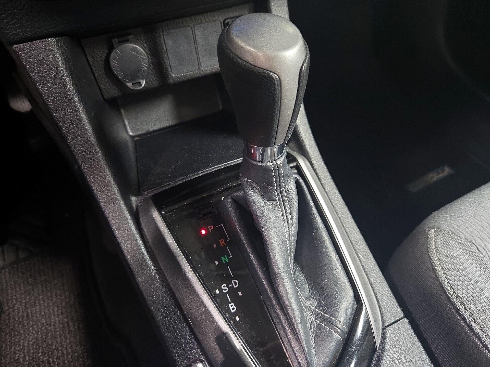 Thumbnail: 2016 Toyota Corolla - 17